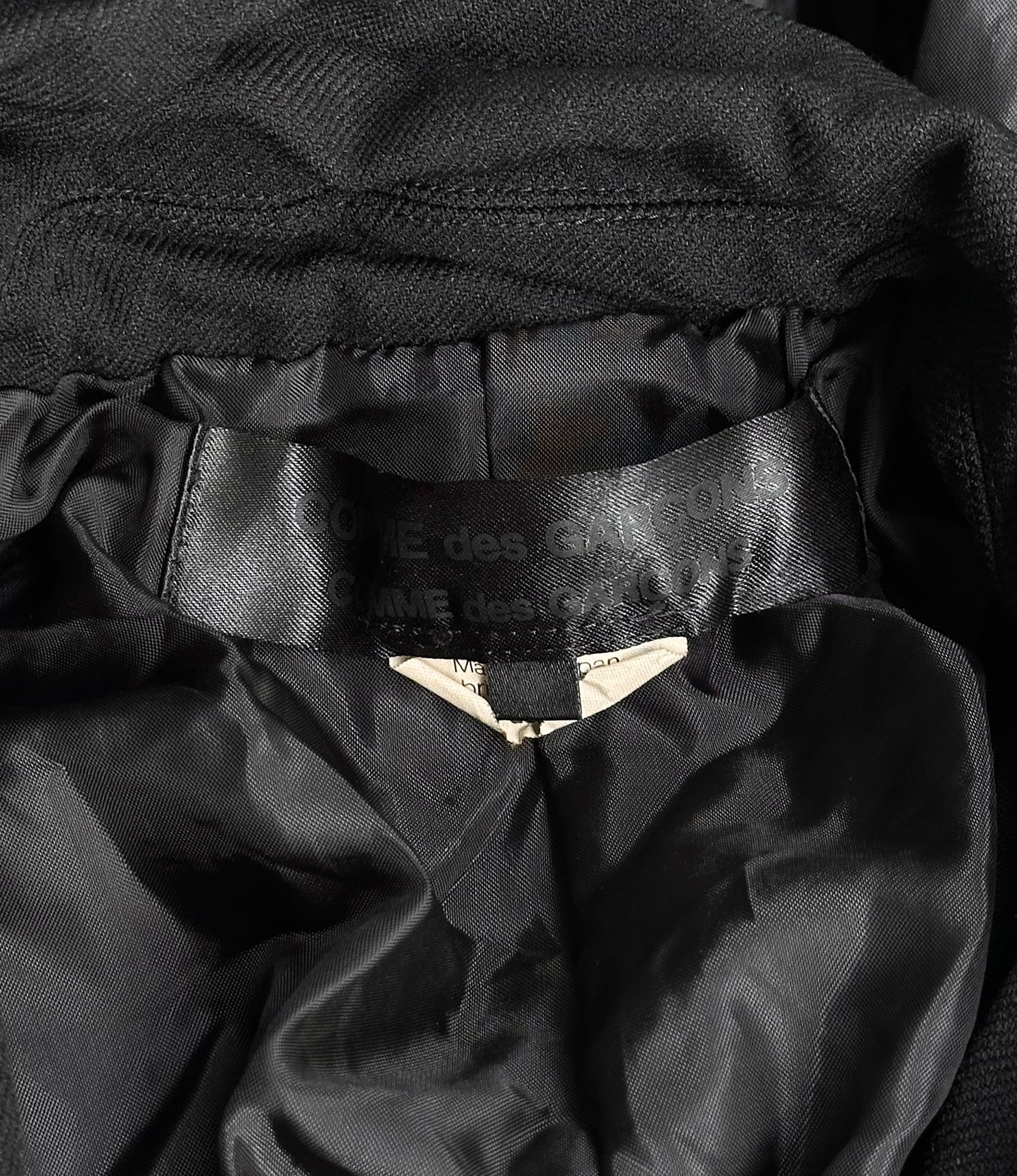COMME des GARÇONS SS10 Black Shrunken Coat