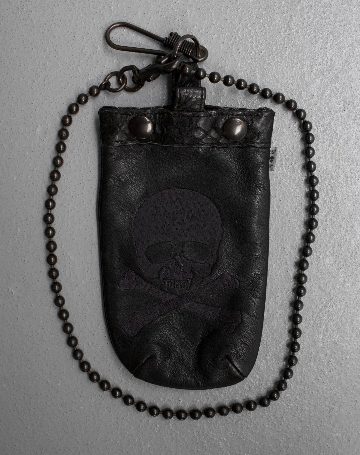 roen by Hiromu Takahara 00s “Skull” Leather Pouch w Chain