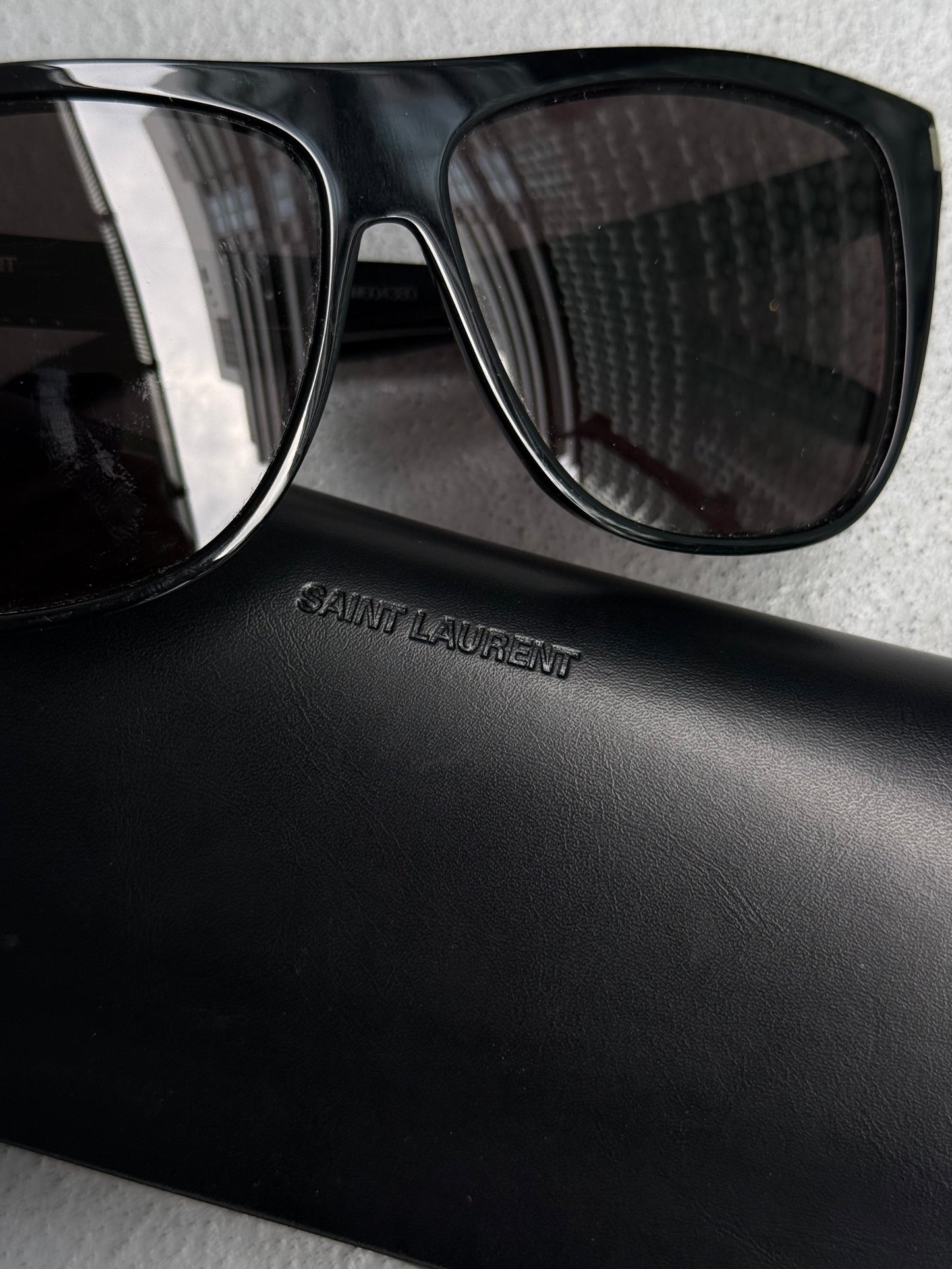 Saint Laurent Paris AW19 Studded ‘SL1’ Ace Square Frame Sunglasses