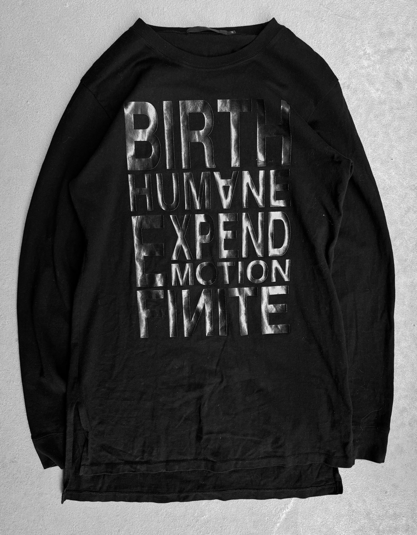 GOSTAR DE FUGA Early 00s ‘Birth’ Slogan Printed Long-sleeves