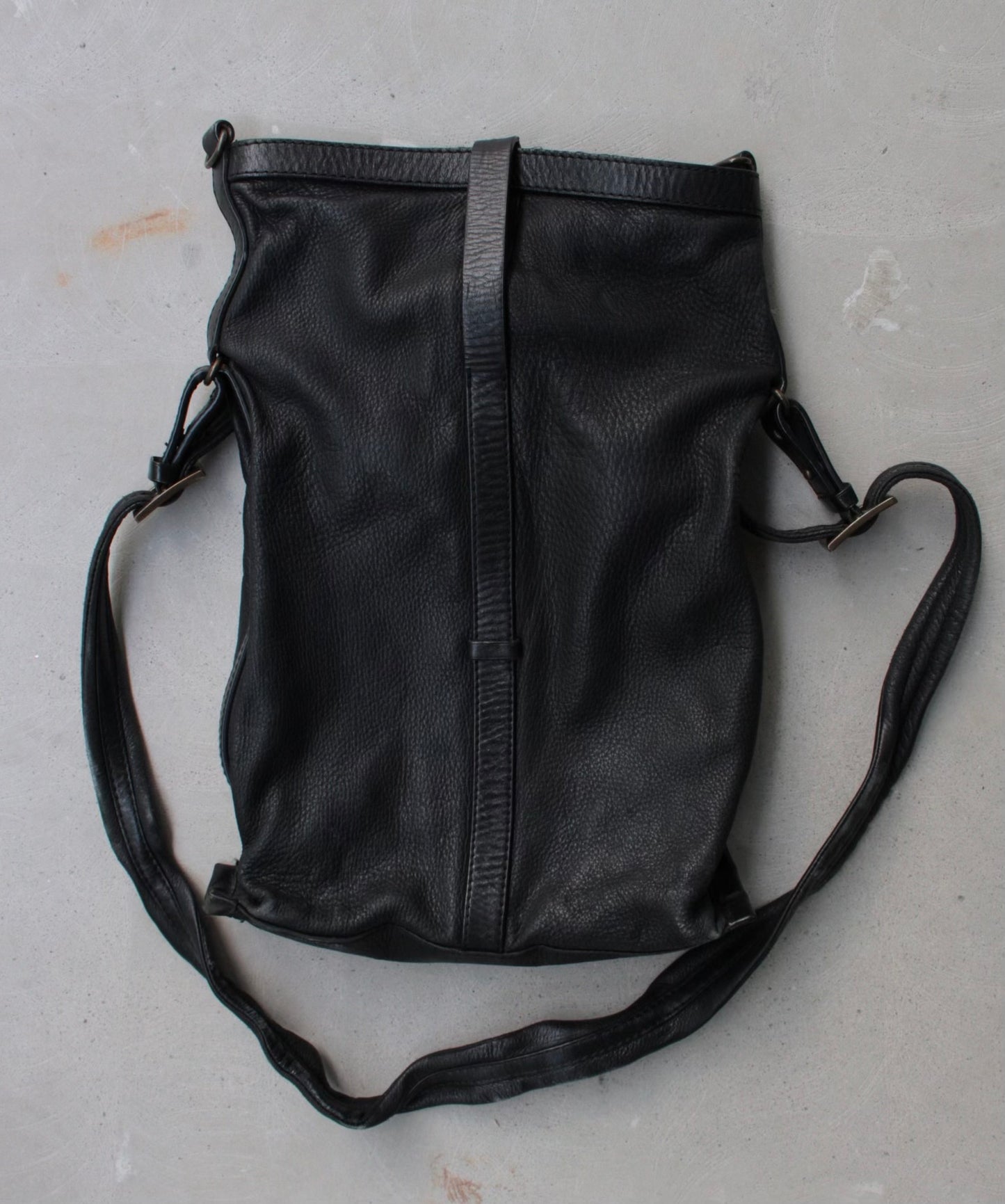 SAN HIDEAKI MIHARA Early 00s Cowhide Leather Shoulder Bag