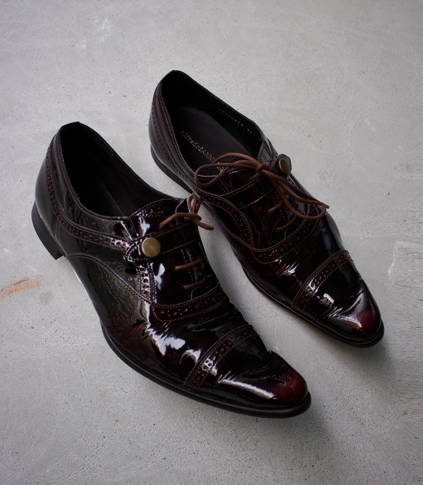 alfredoBANNISTER Early 00s Patent Leather Pointy Toe Derbies