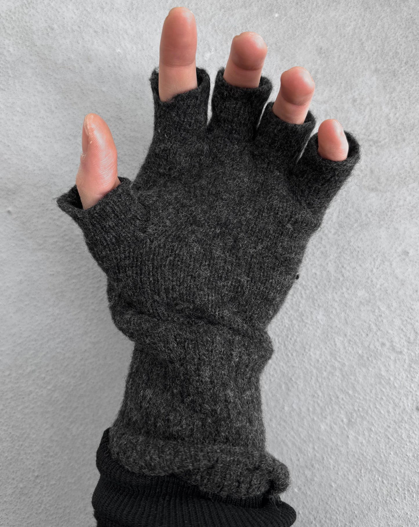 Number (N)ine Early 00s Fingerless Grey Wool Gloves