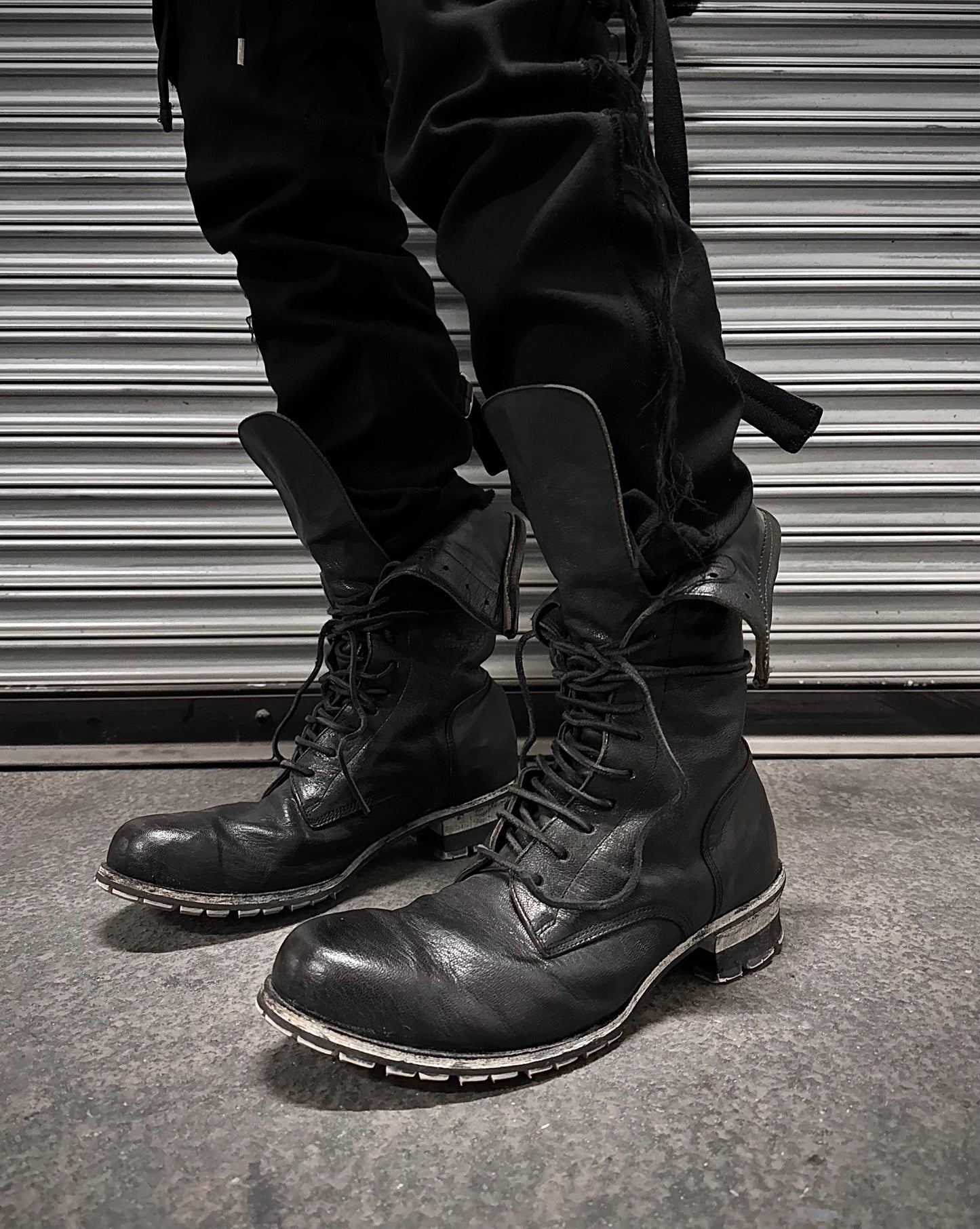 MiharaYasuhiro AW06 Distressed Leather 14-hole Lace-up Foldable Military Boots