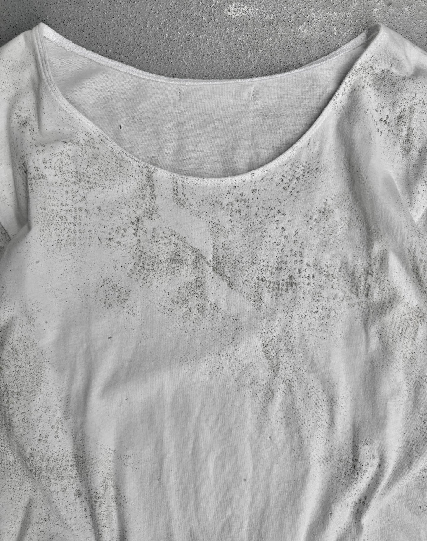 14thAddiction Early 00s Python Printed Raw Cut T-shirt