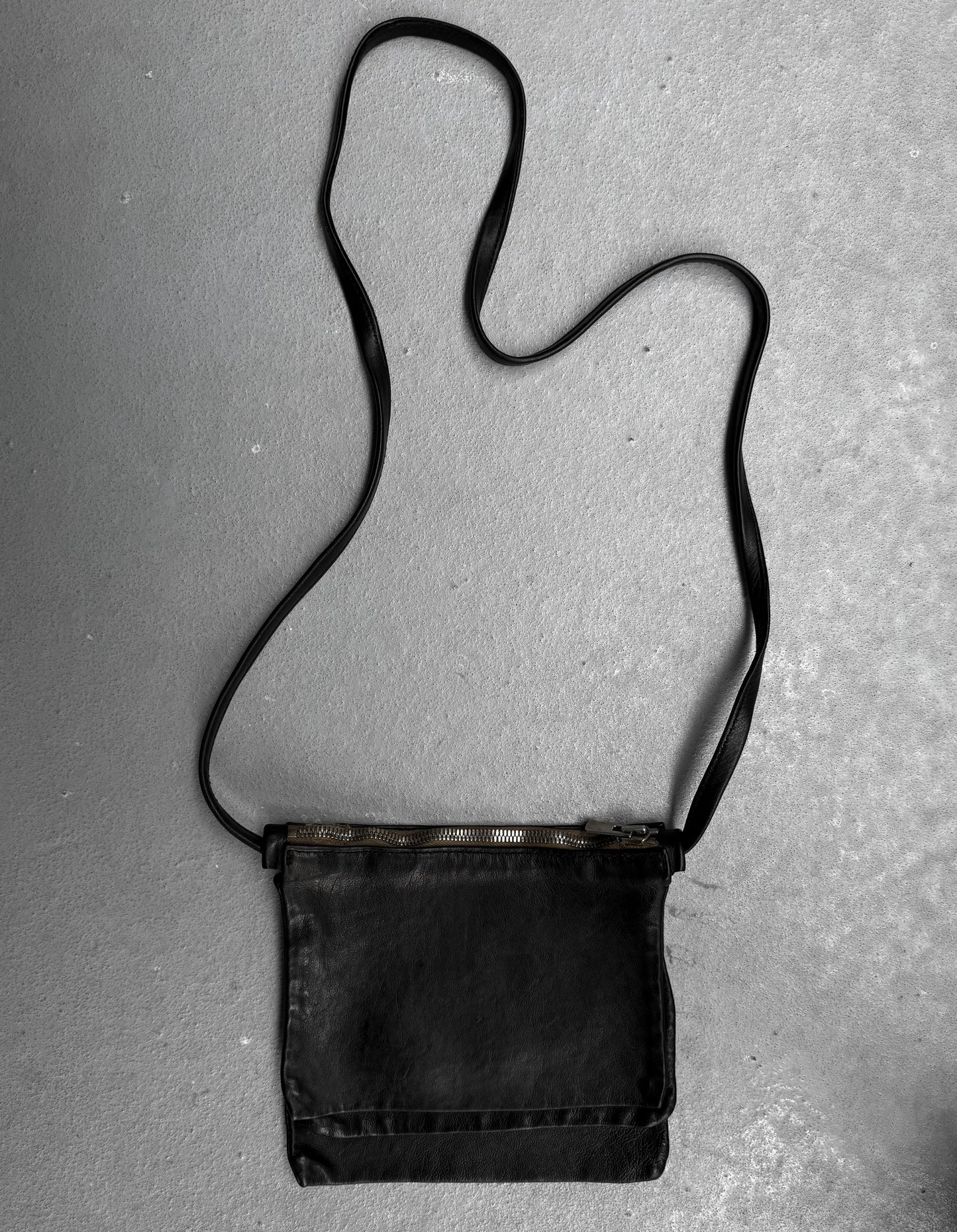 GUIDI 'PKT04' Small Kangaroo Leather 3-Pocket Sling Bag