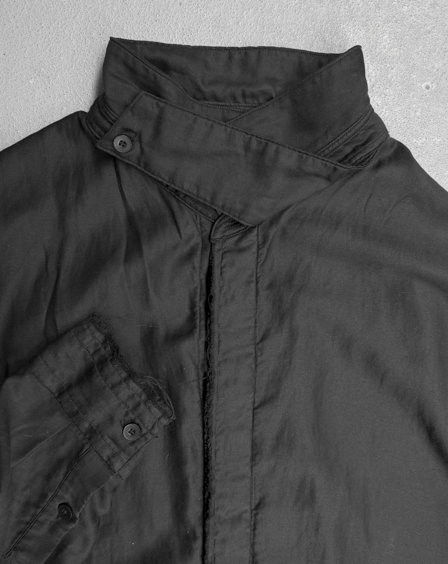 Julius_7 SS25 "LUNARCHY;" Raw Hem Oversized Long-sleeves Shirt