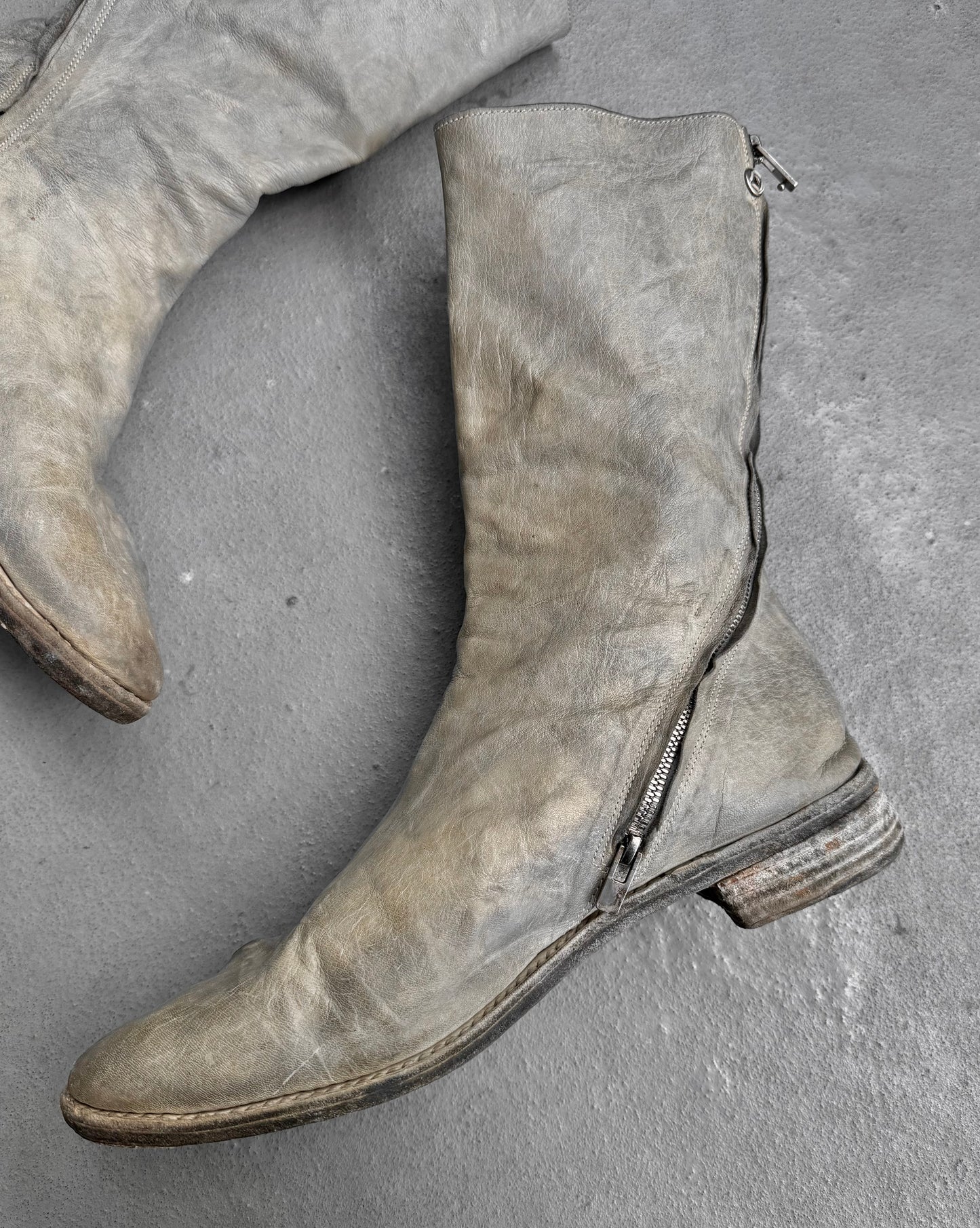 Carol Christian Poell ‘AM/2687P ROOMS-PTC’ Object-dyed Kangaroo Leather Titanium Prosthetic Tornado Zip Boots