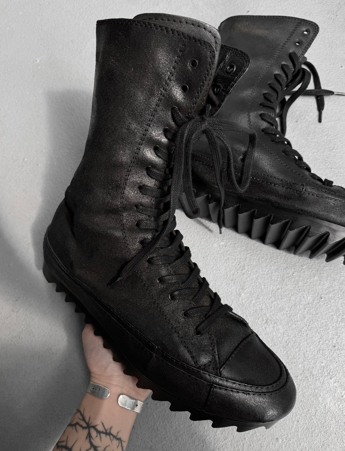 Julius_7 x SIVA AW06-07 “Fixed;” Rough-out Leather Laced Back-zip Hiking Boots
