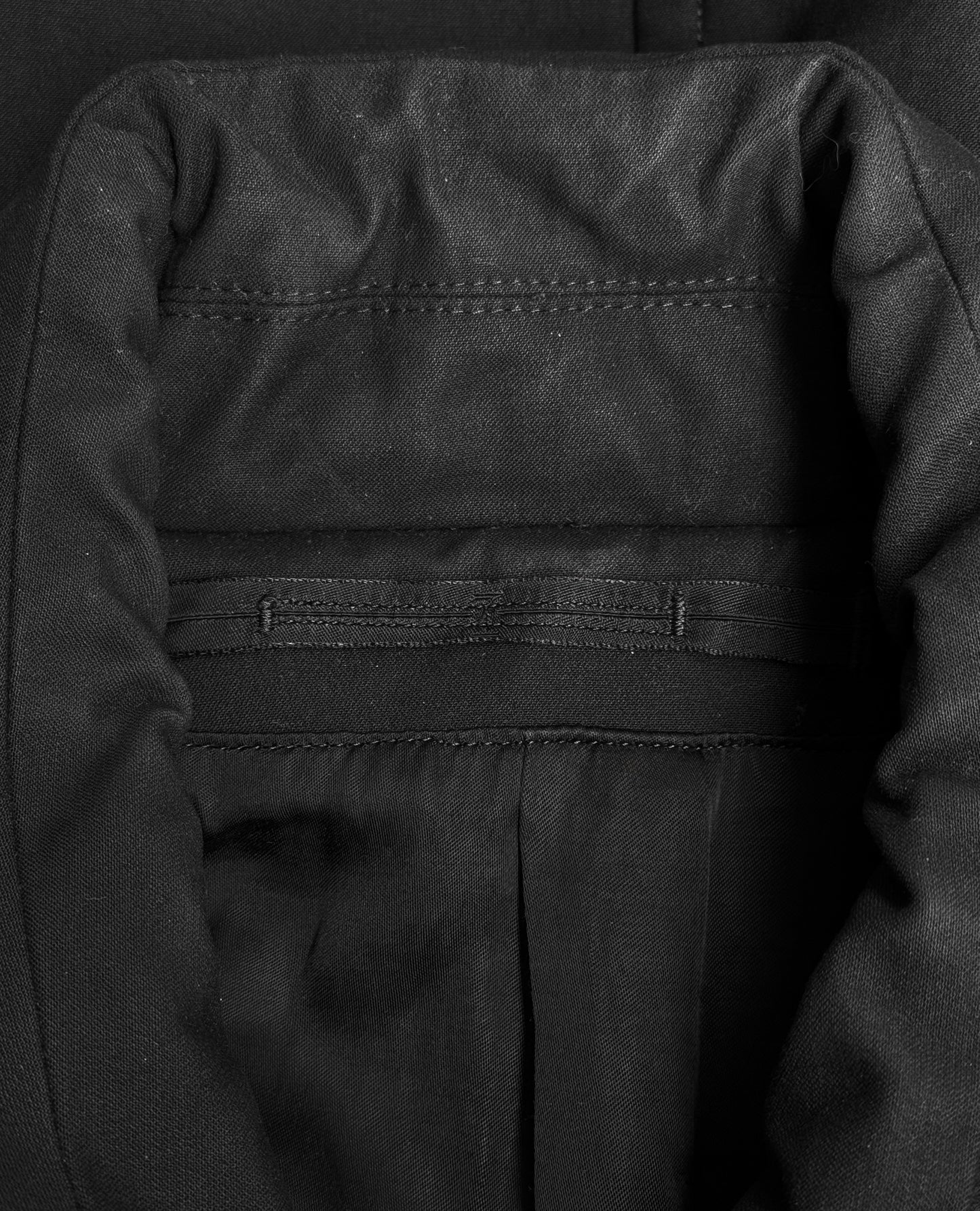 Julius_7 AW16-17 "beast;" Padded Asymmetric Zip Cotton High Neck Jacket