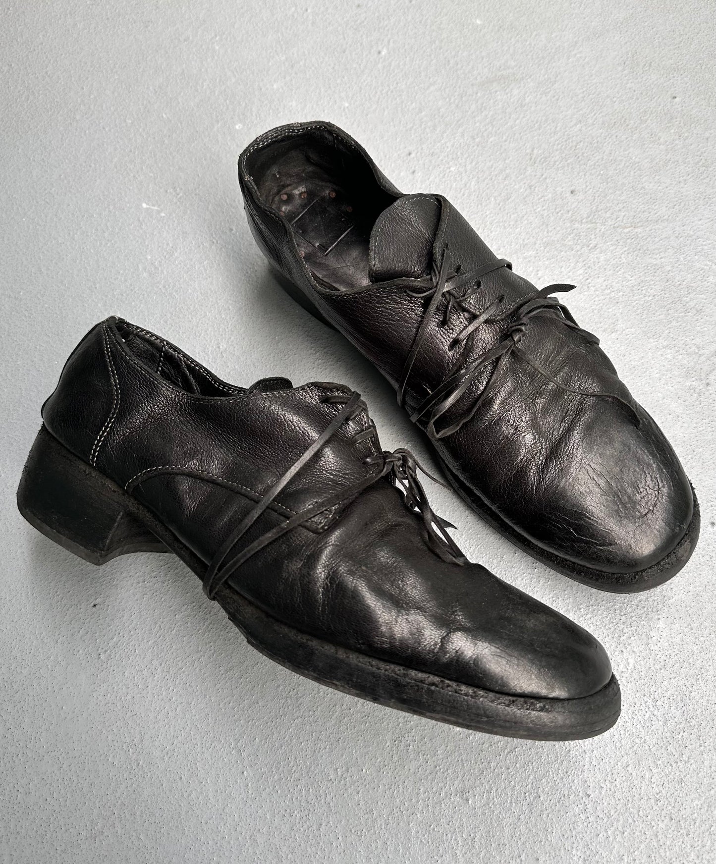GUIDI ‘992’ Vegetable-tanned Cordovan Leather Derbies