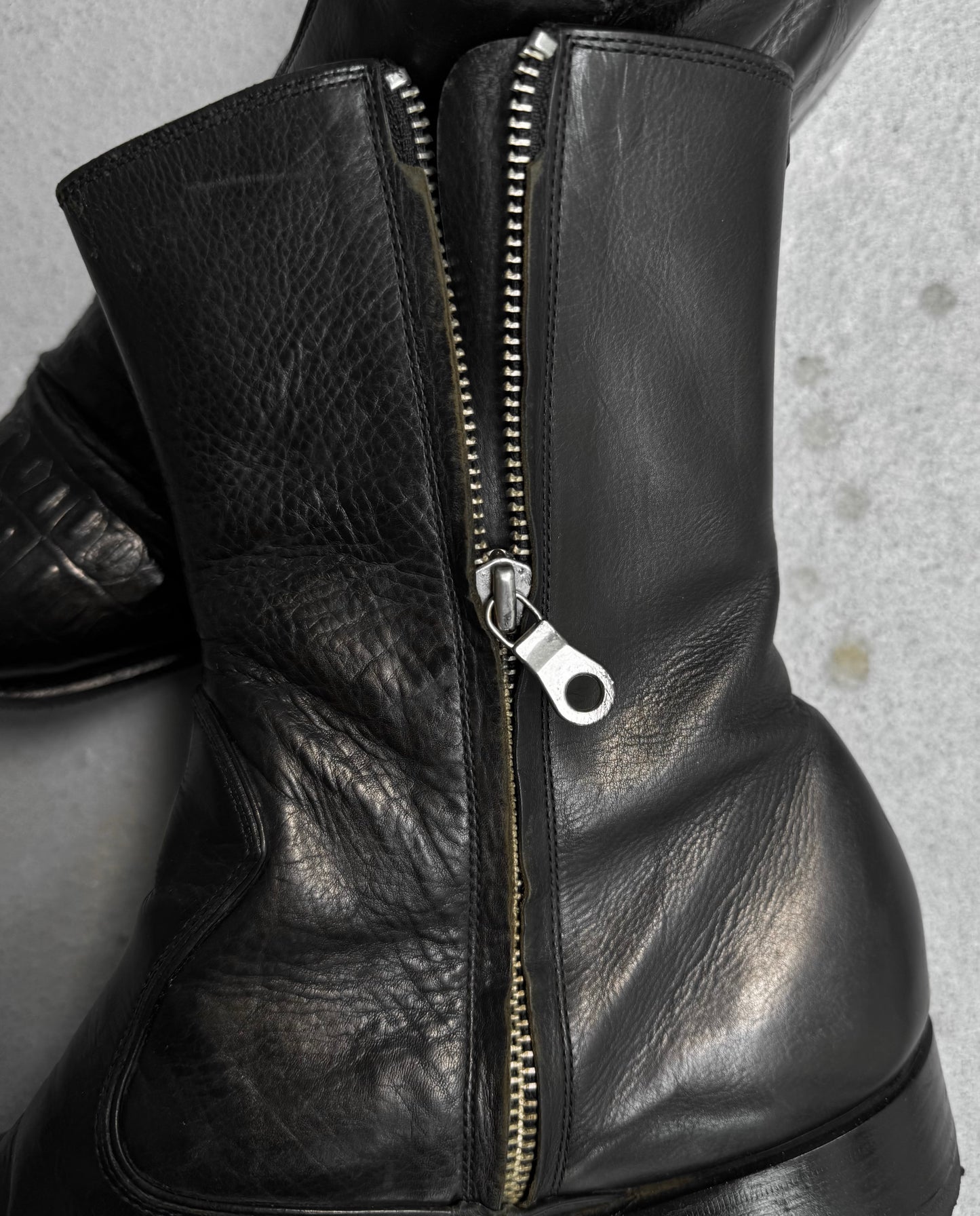 MiharaYasuhiro Early 00s Crocodile Embossed Leather Pointy Toe Zip Boots