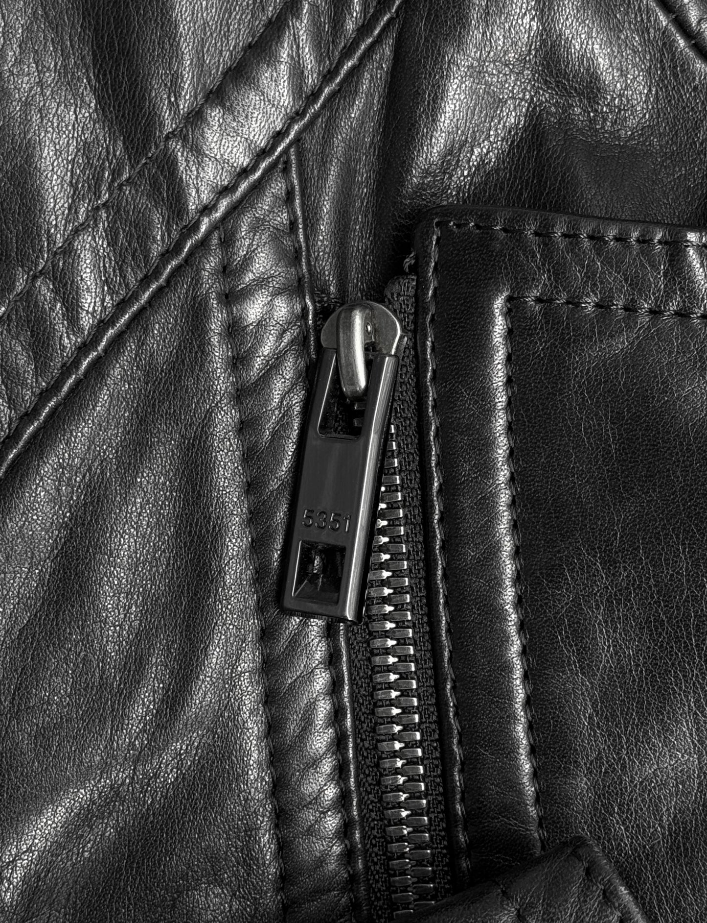 5351 Pour Les Hommes Early 00s Cowhide Leather Belted Moto Trench Coat