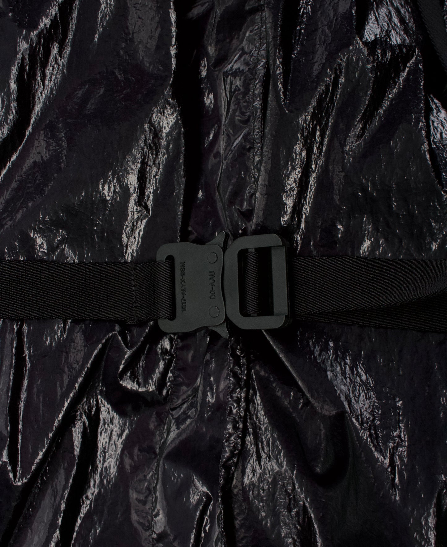 1017 ALYX 9SM Reflective Nylon Buckle Coat
