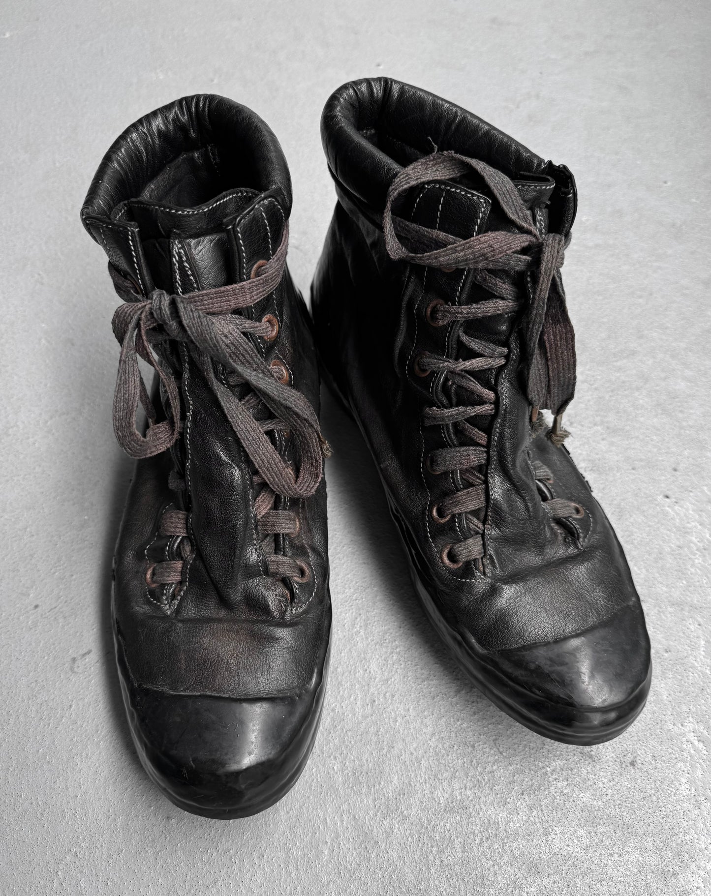 Carol Christian Poell ‘AM/2524 ROOMS-PTC’ Black Object-dyed Kangaroo Leather Drip Sneakers