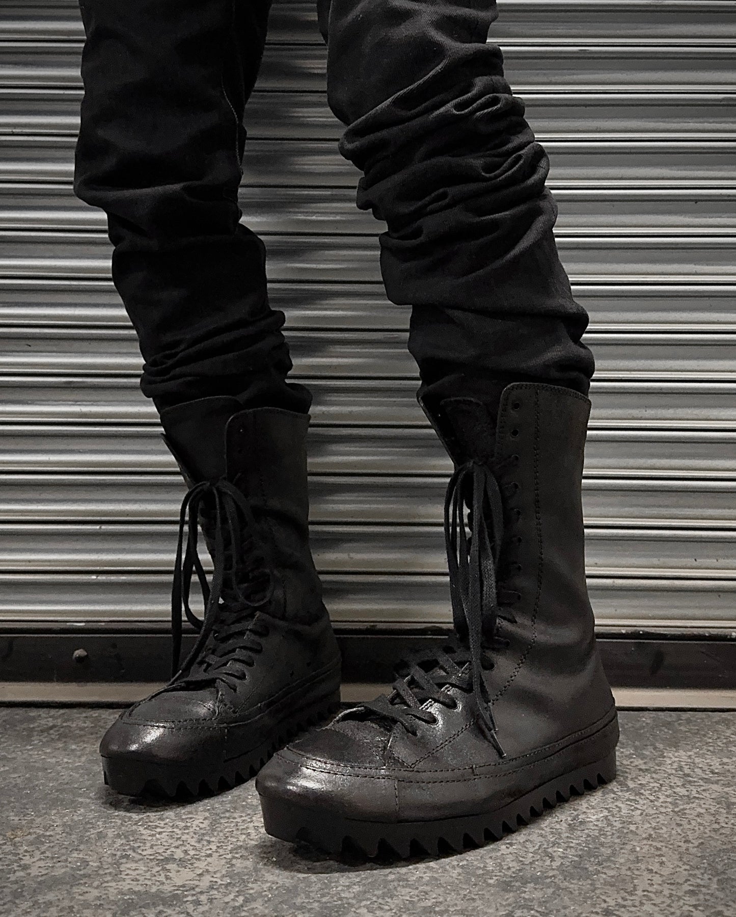 Julius_7 x SIVA AW06-07 “Fixed;” Rough-out Leather Laced Back-zip Hiking Boots