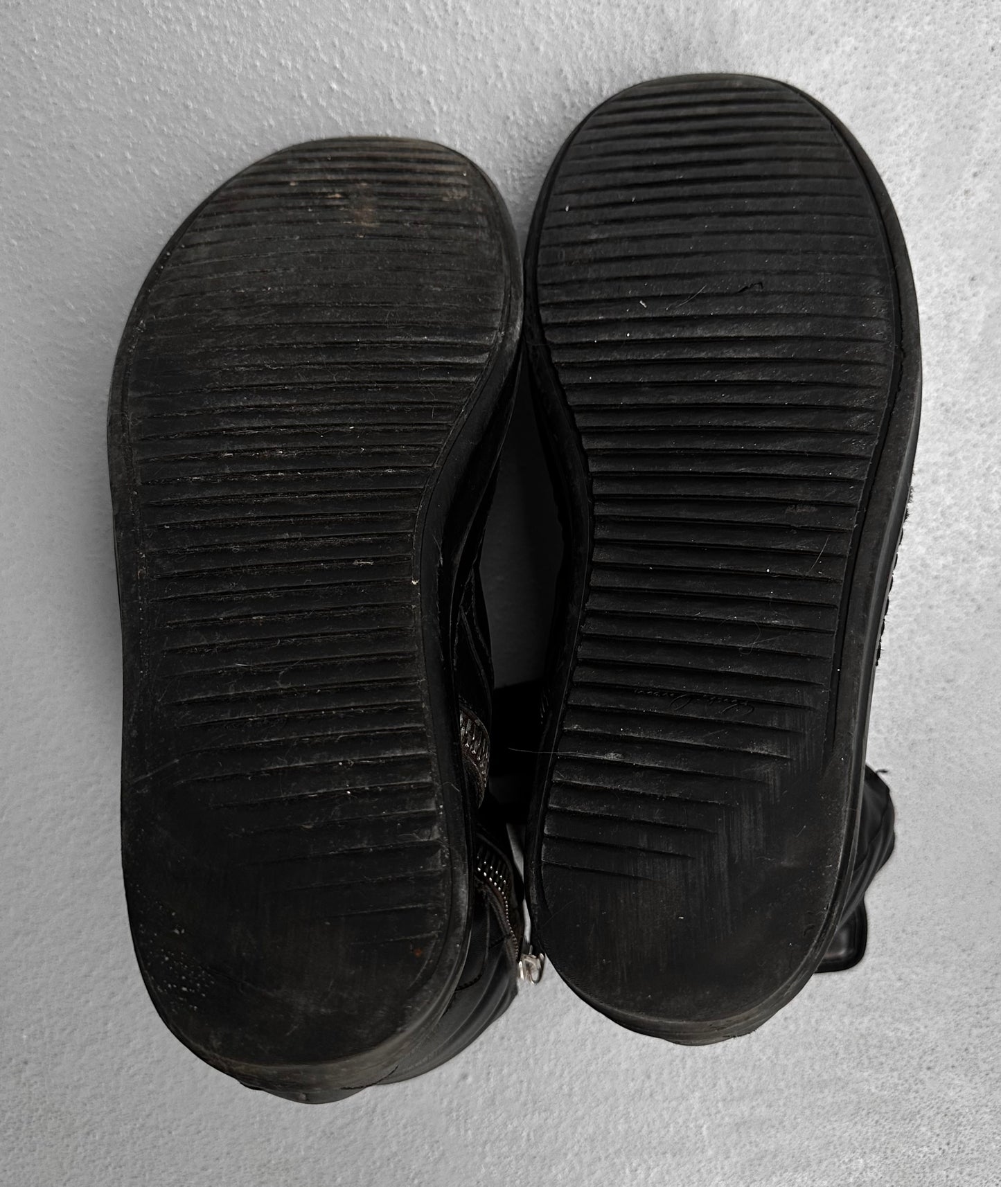 Rick Owens AW18 “SISYPHUS” All-black Leather Geobasket Sneakers
