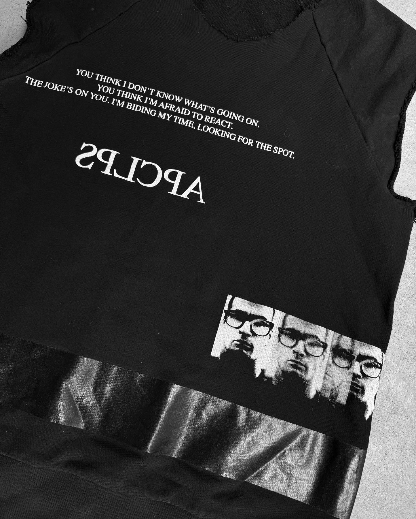 Julius_7 SS18 '"APCLPS;” Graphic Cut-out Jersey Tank Top