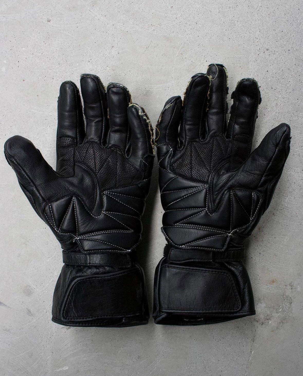 KADOYA x Kushitani “GPS GLOVE-K” Padded Lambskin Leather Motorcycle Gloves