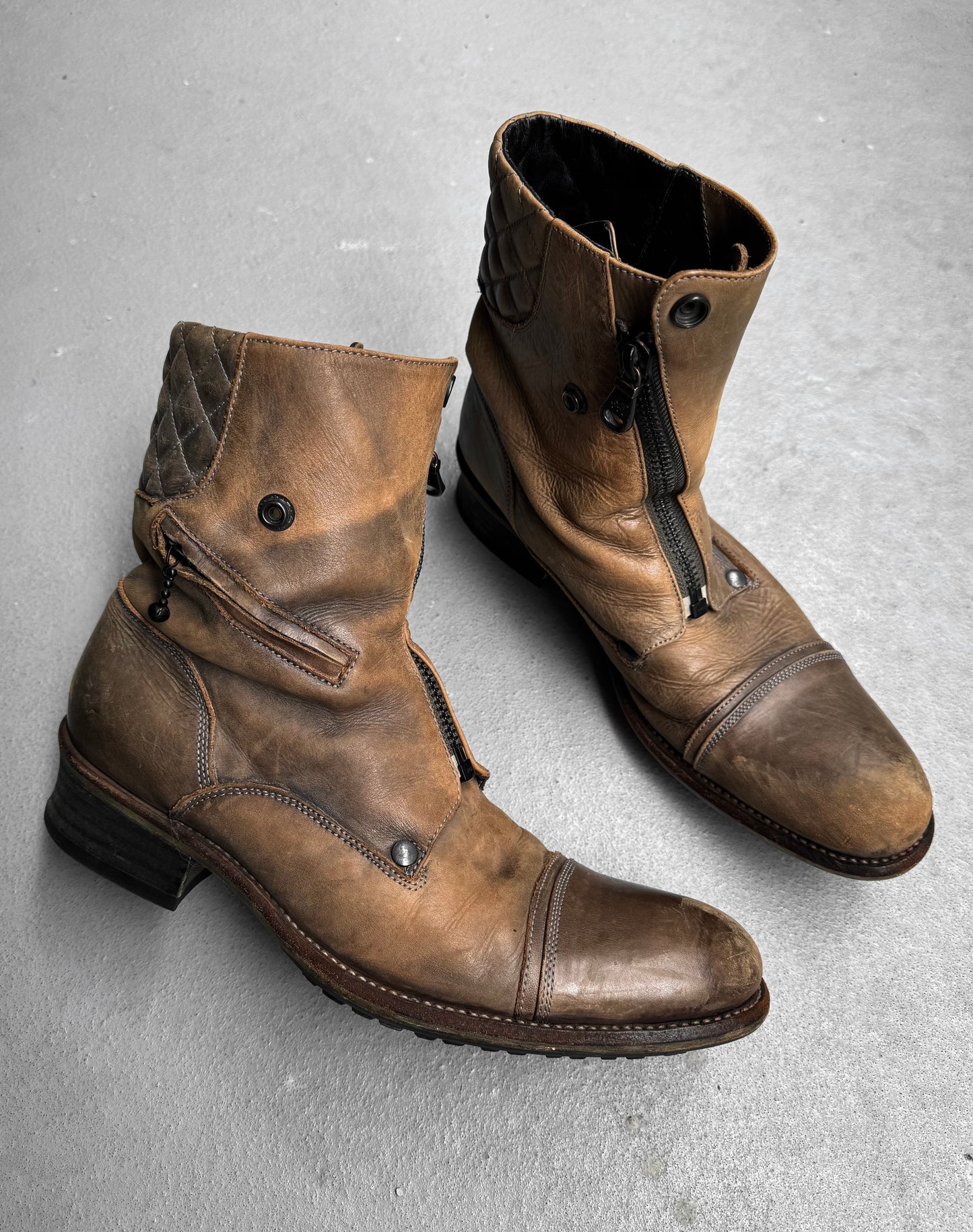 alfredoBANNISTER Early 00s Asymmetrical Zip Leather Combat Boots