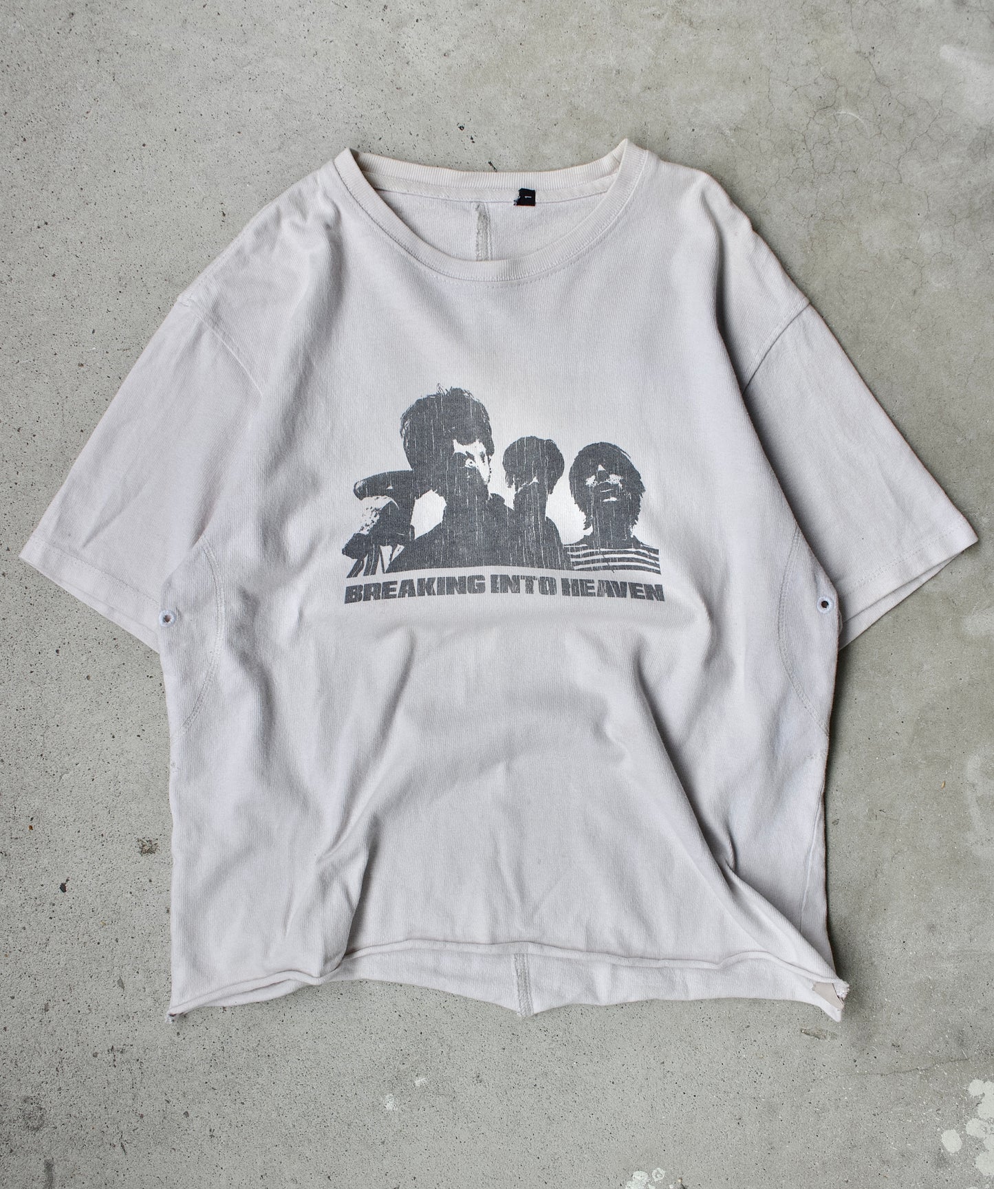 Midnight Studios AW17 “adored” ‘Breaking Into Heaven’ Graphic Cropped T-shirt