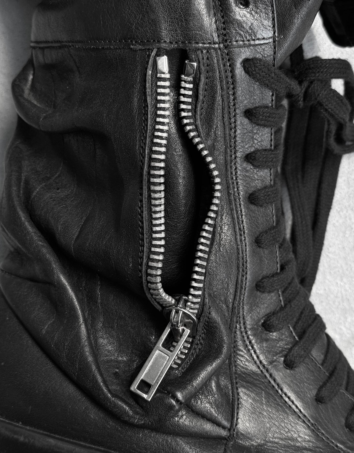Rick Owens AW12 “MOUNTAIN” All-black Calfskin Leather Cargobasket Sneakers