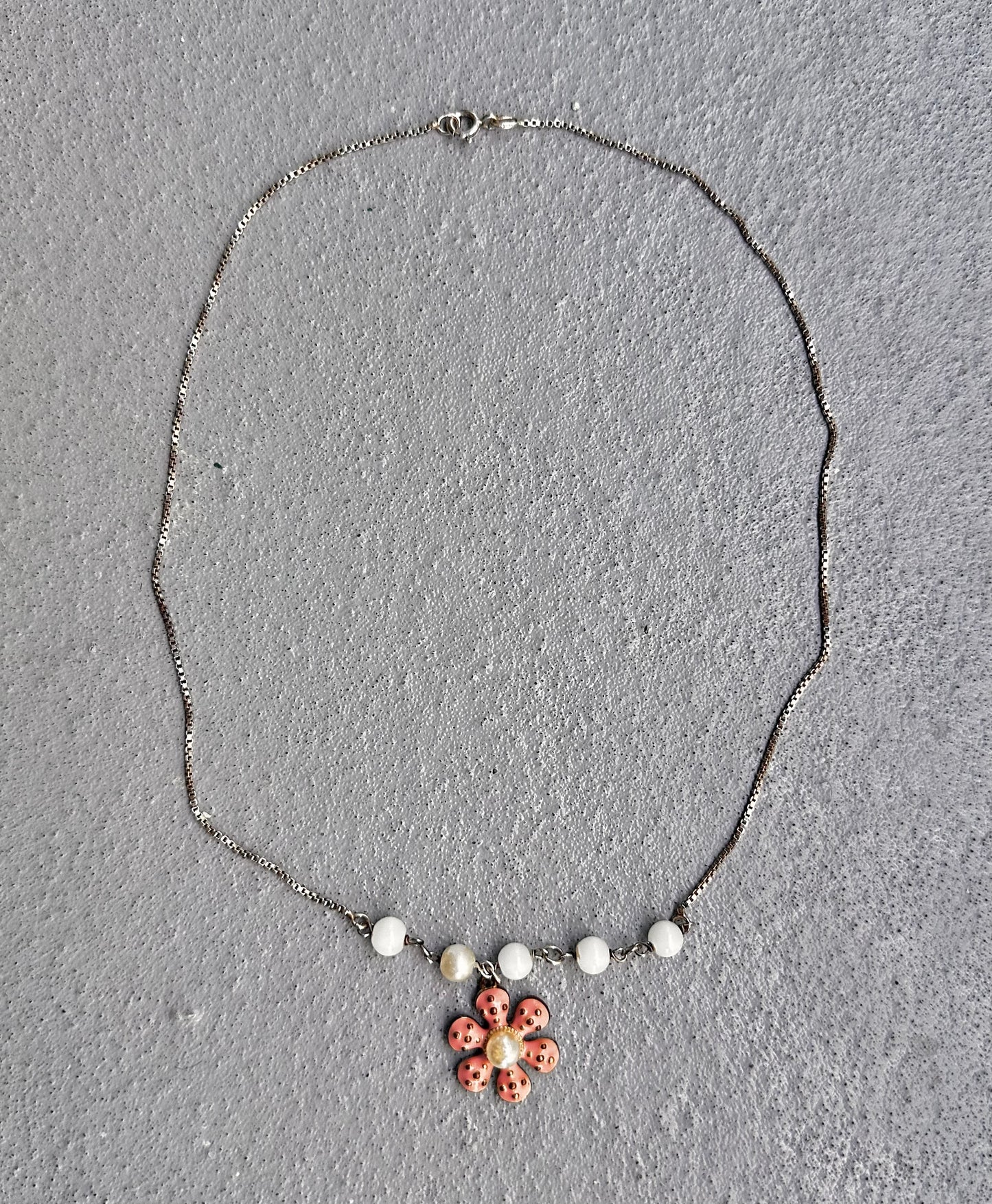 CHANEL Early 00s Mini-Flower Alloy Charms Pearl Necklace