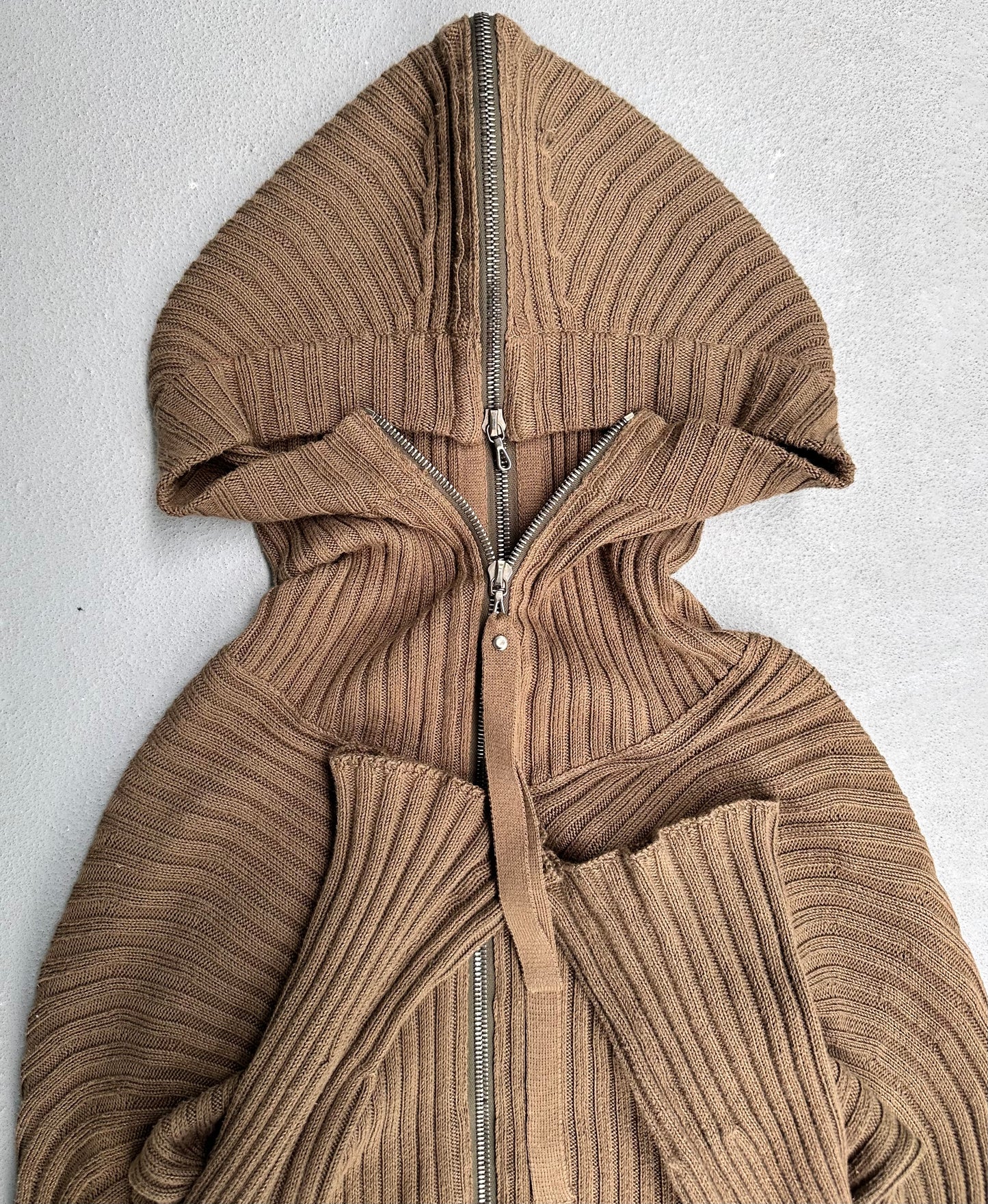 *SAMPLE* Julius_7 AW06 “Fixed;” Khaki Multi-zip Rib Knitted Hoodie