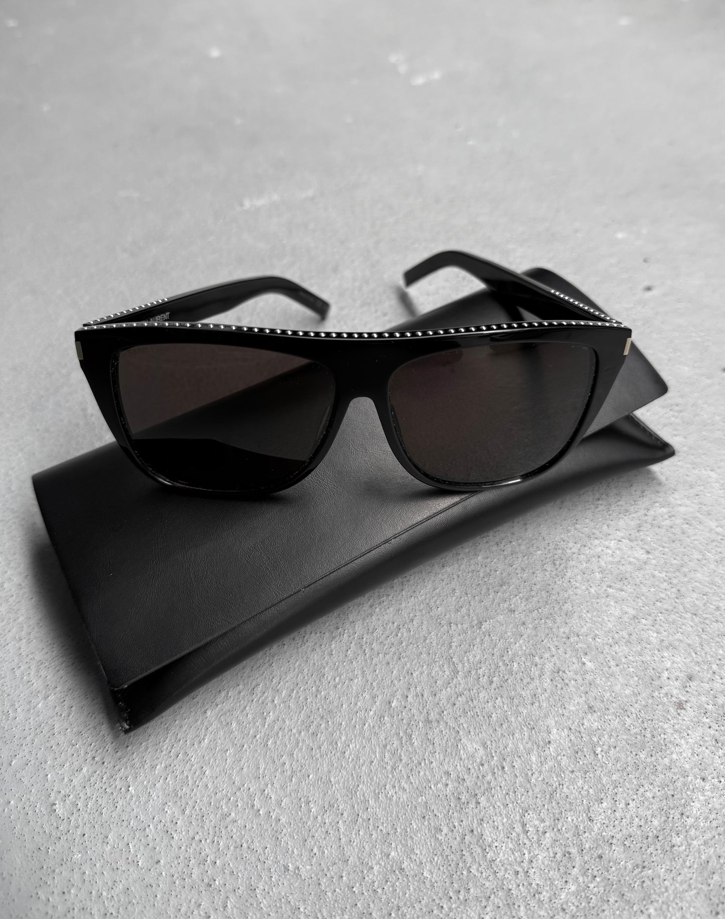 Saint Laurent Paris AW19 Studded ‘SL1’ Ace Square Frame Sunglasses