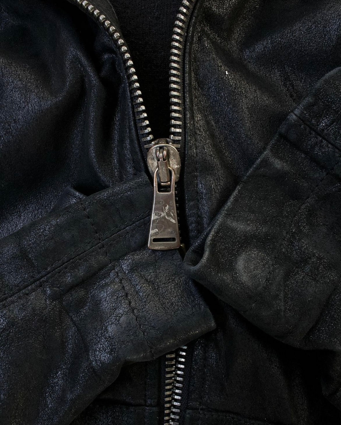 10sei0otto Waxed Sheep Leather Hooded Jacket