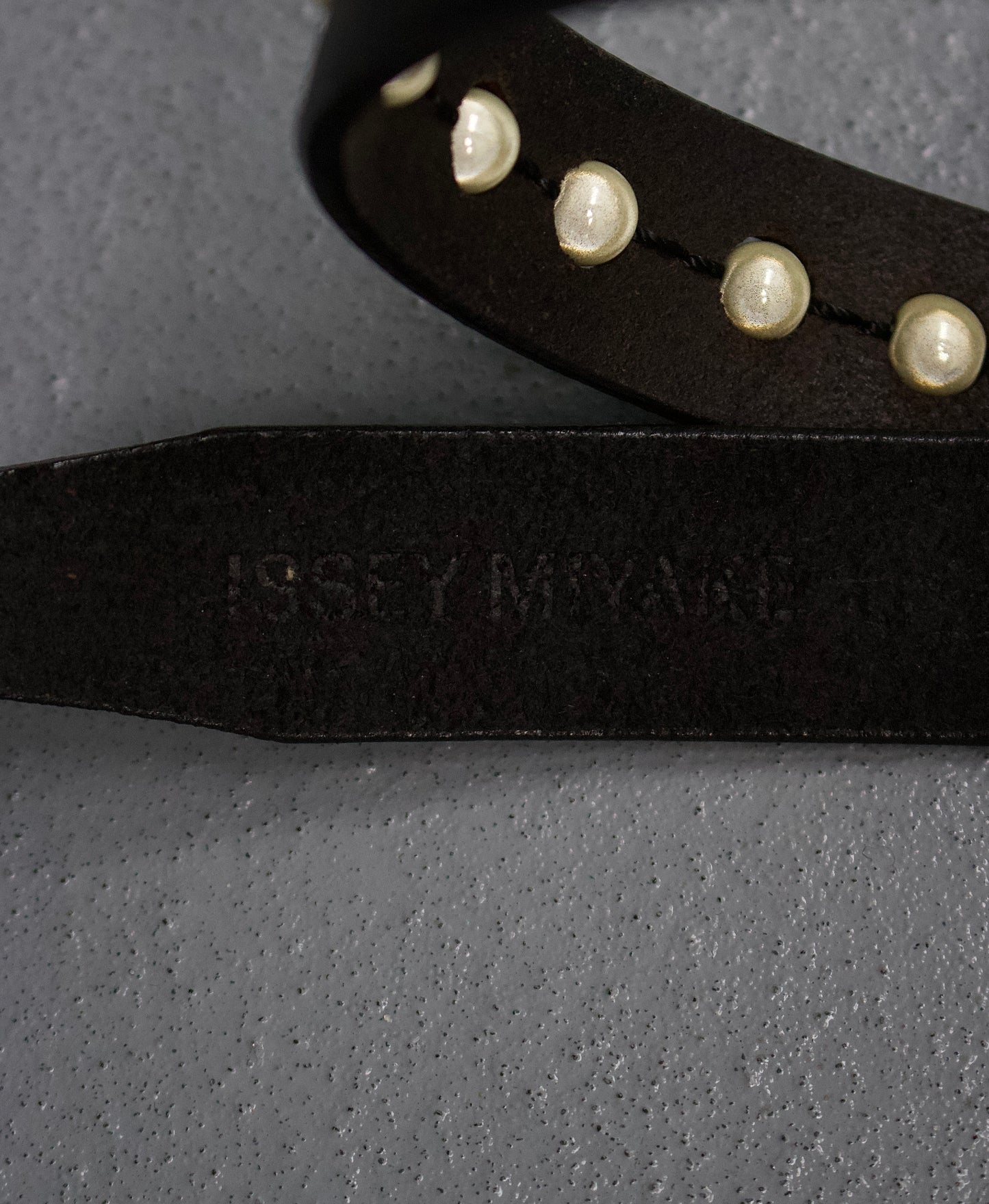 Issey Miyake 00s Leather Pearl Belt