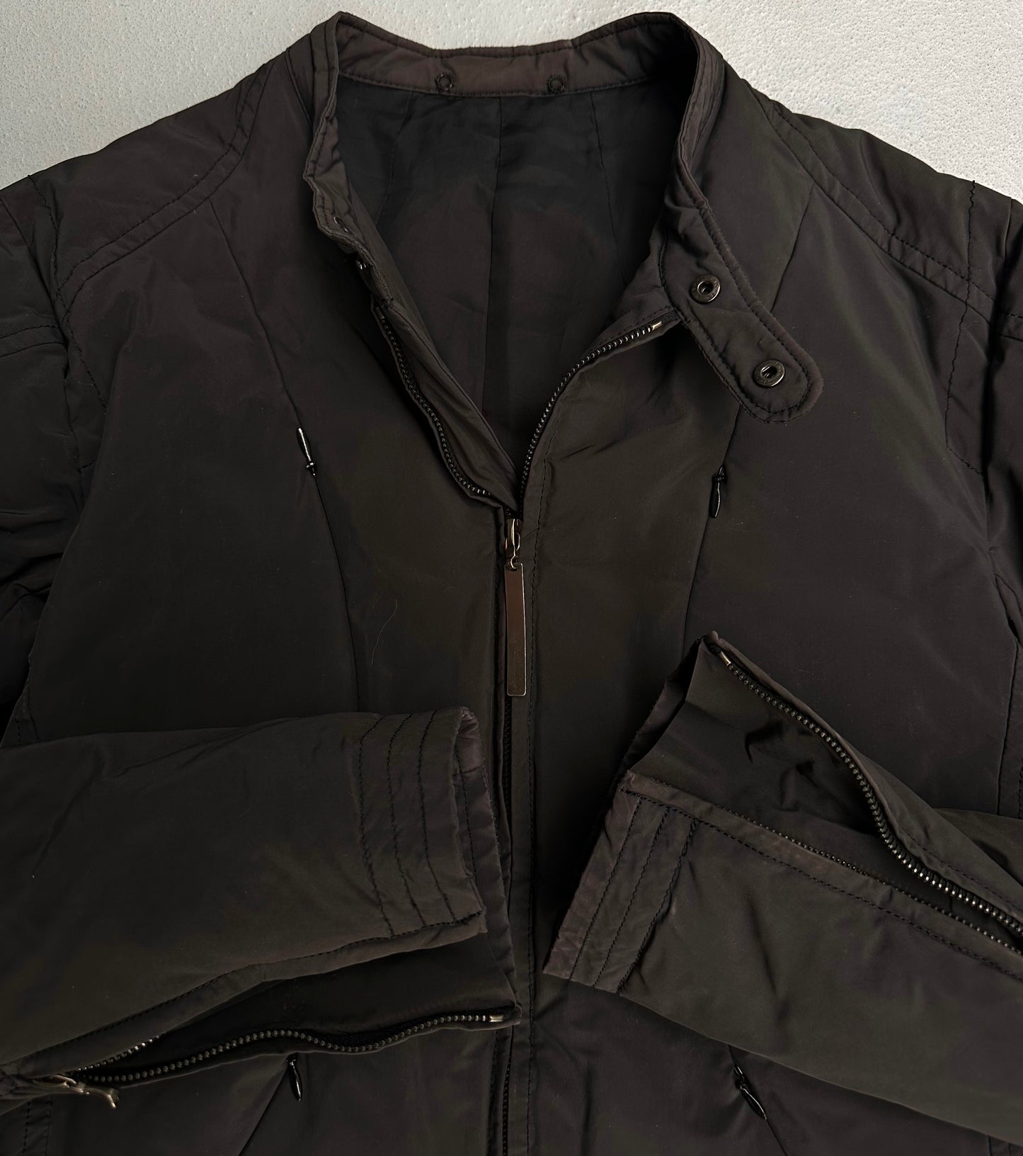 The Viridi-anne AW16 Maroon Multi-zip Goose-down Puffer Jacket