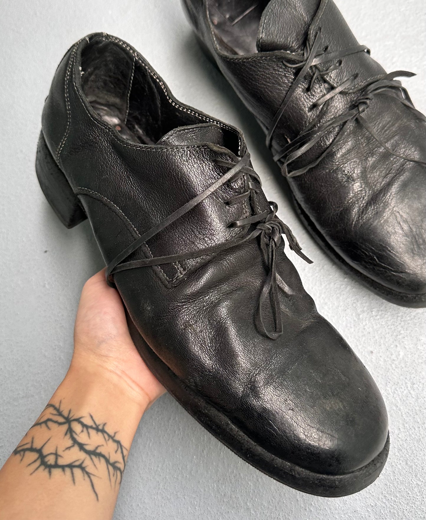 GUIDI ‘992’ Vegetable-tanned Cordovan Leather Derbies