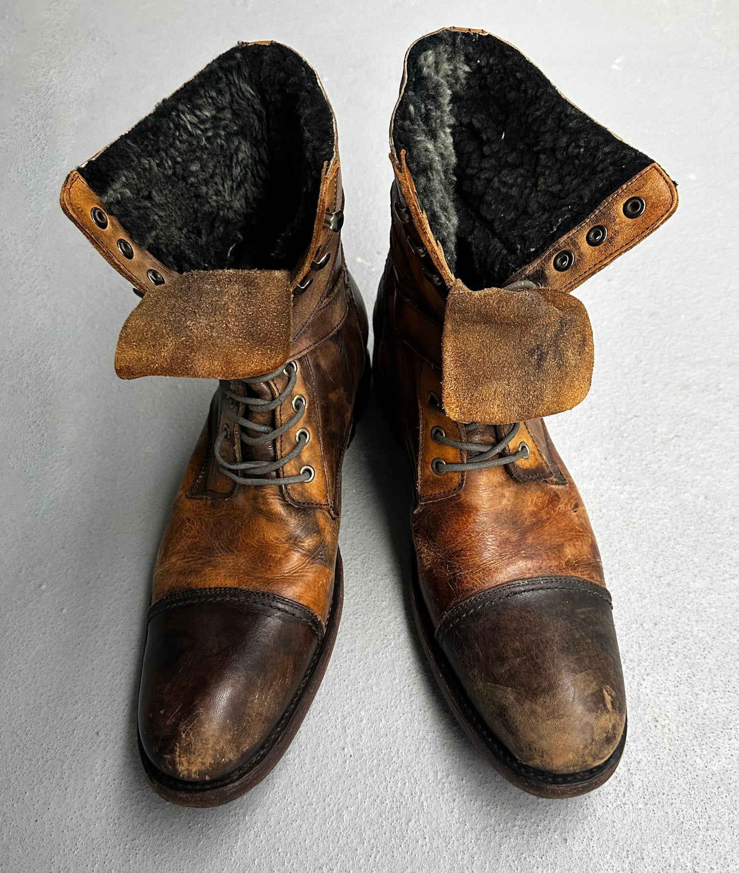 alfredoBANNISTER Early 00s Shearling Foldable Leather Strap Boots
