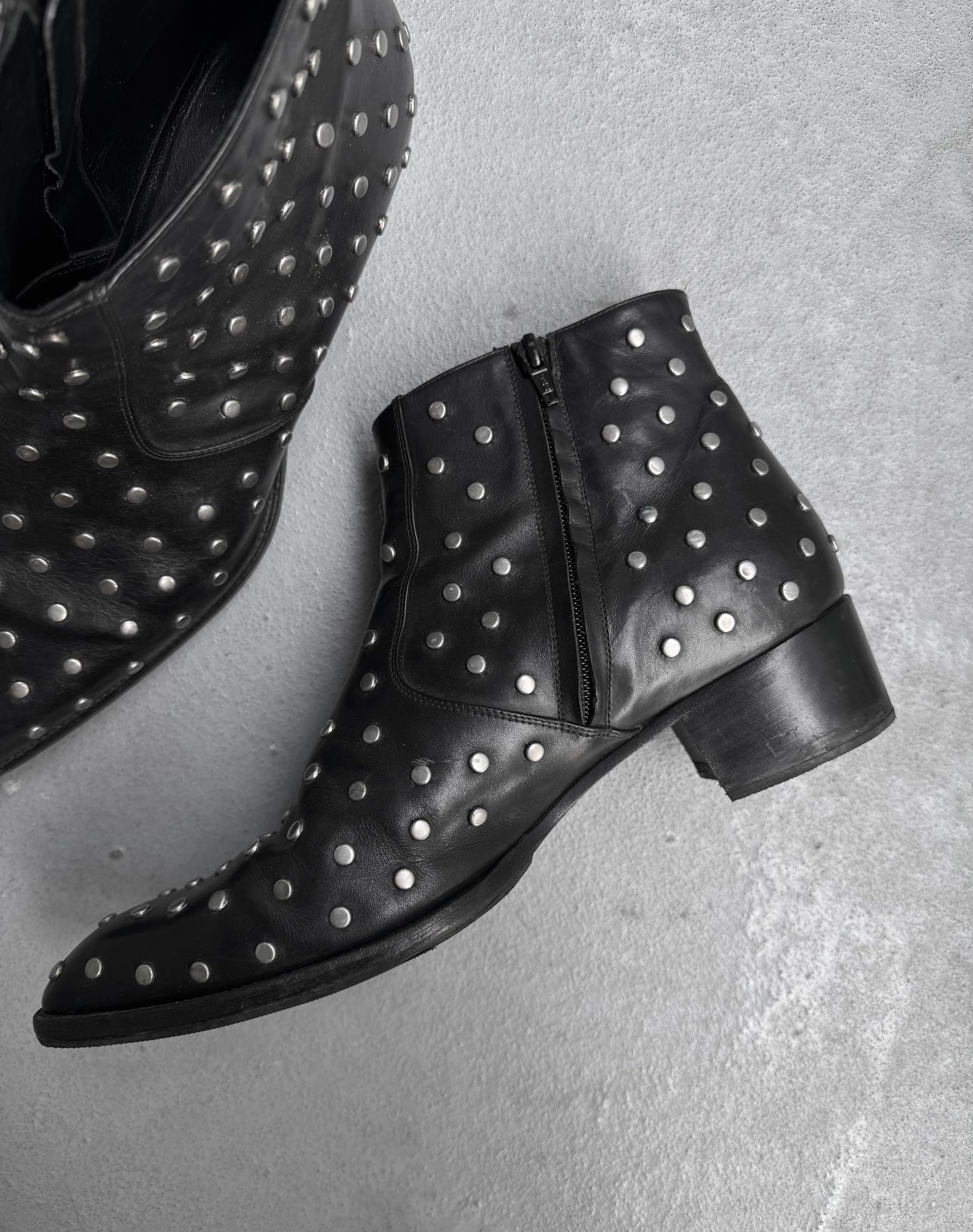 Saint Laurent Paris AW14 Studded Calfskin Leather Wyatt Chelsea Boots