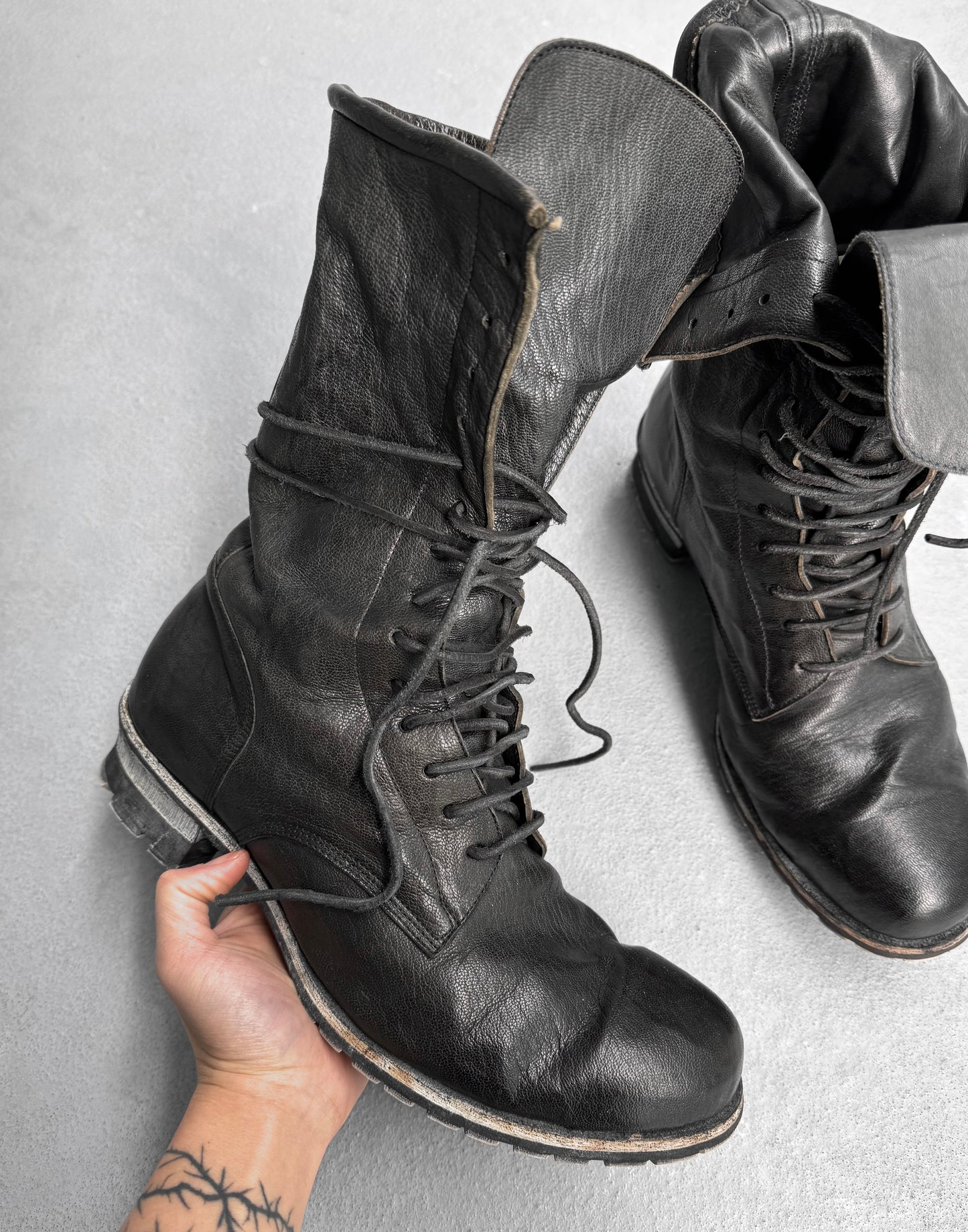 MiharaYasuhiro AW06 Distressed Leather 14-hole Lace-up Foldable Military Boots