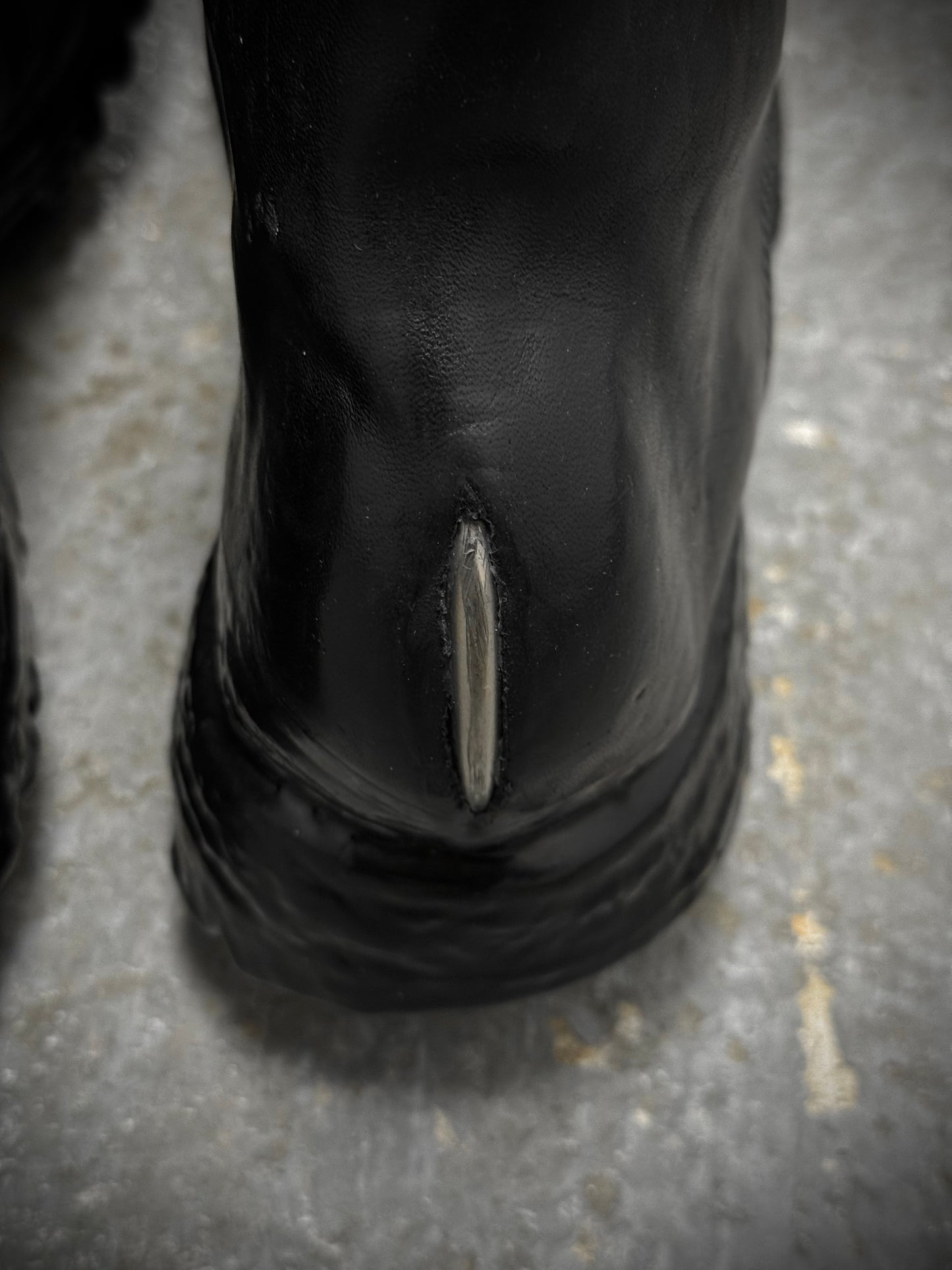 Carol Christian Poell ‘AM/2759SP-IN CORSS-PTC/010B’ Horse Leather Spur-Biter Prosthetic Buckle Drip Boots