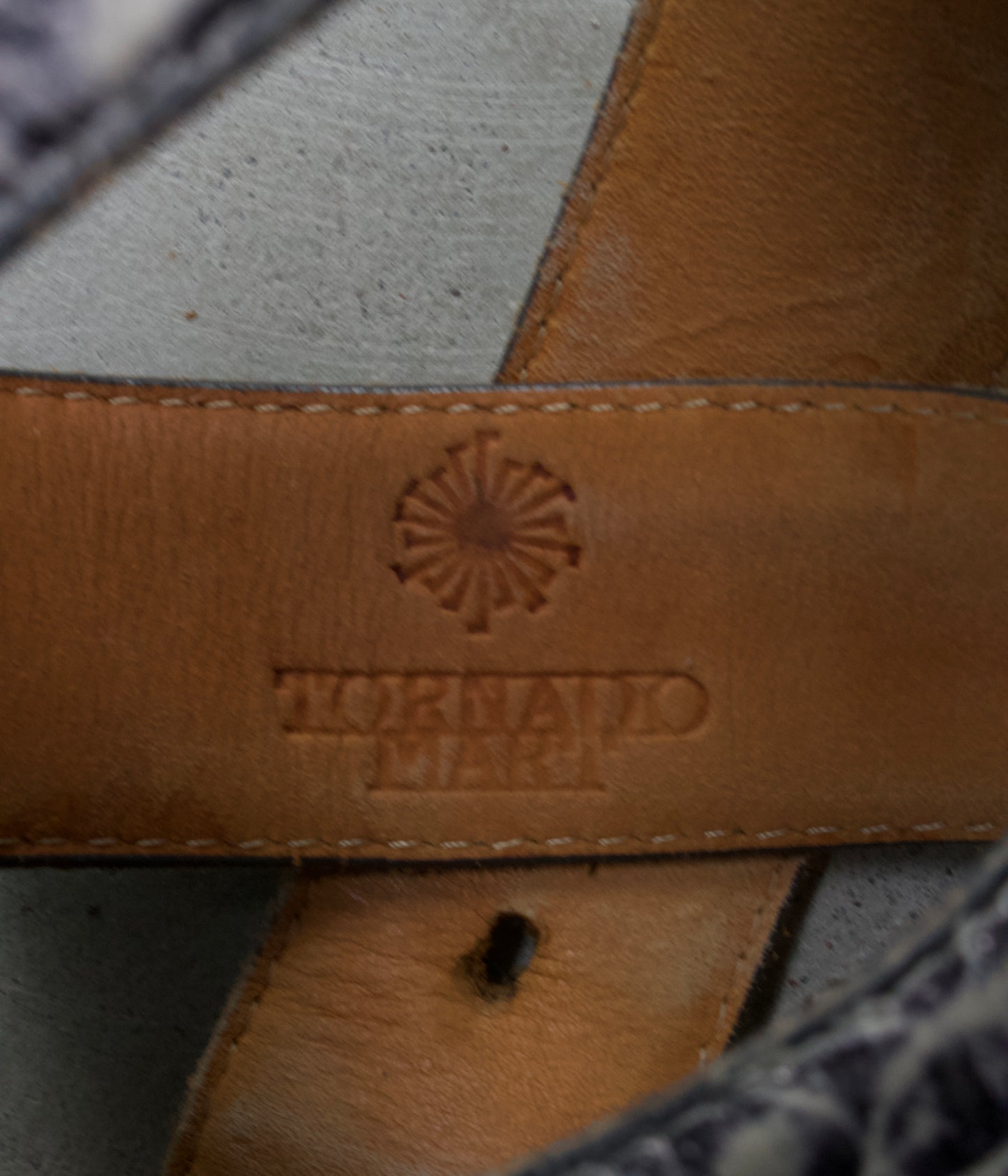 Tornado Mart Early 00s Western Buckle Grey Snakeskin Leather Belt