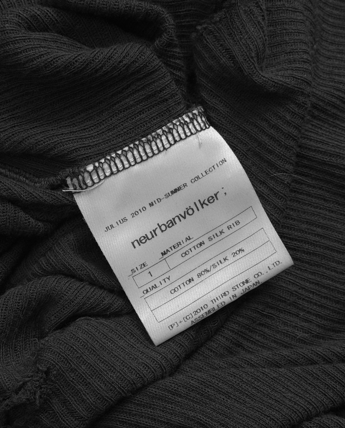 Julius_7 SS10 “neurbanvolker;” Shredded Hem T-shirt