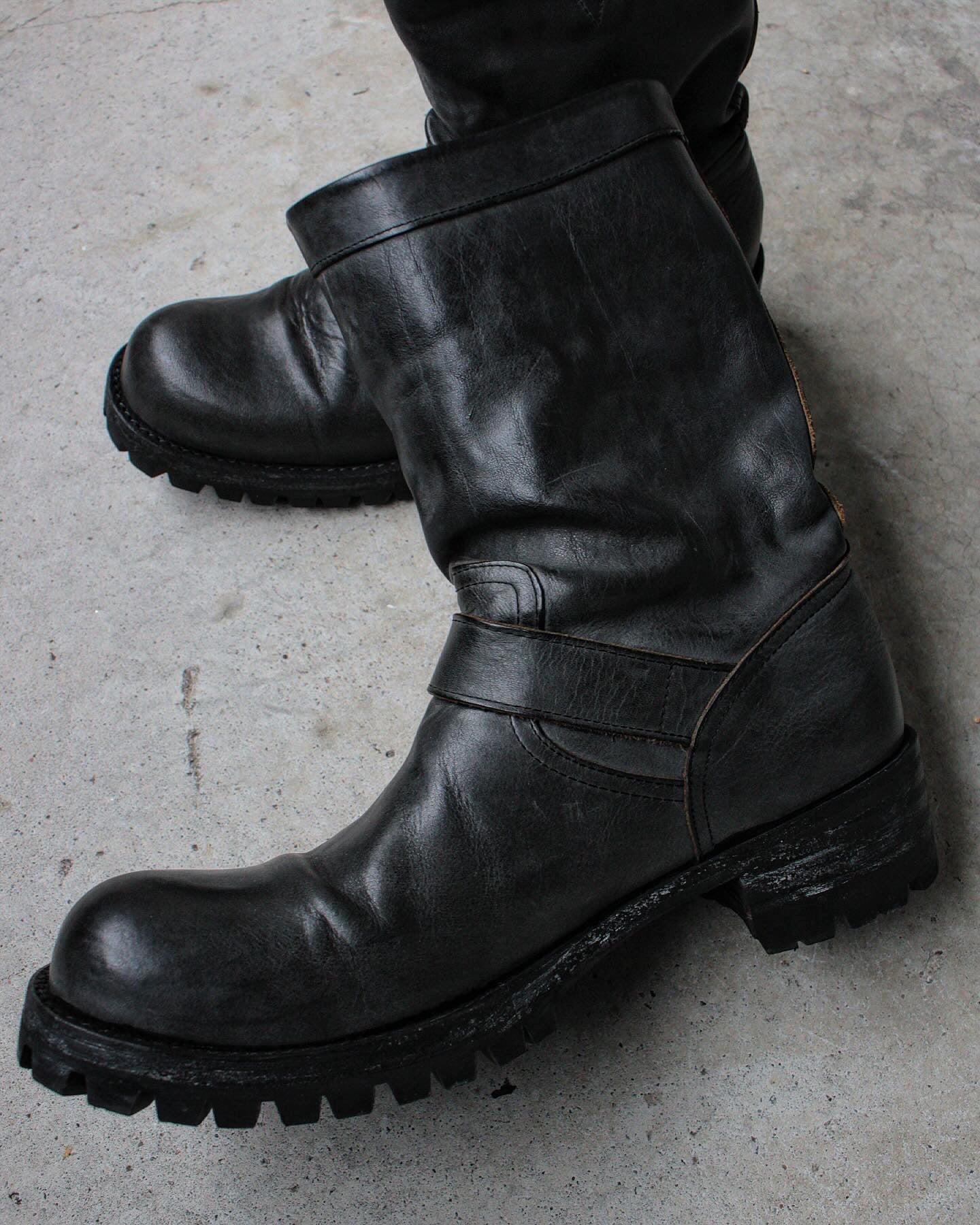 ATTACHMENT by Kazuyuki Kumagai 00s Garment-Dyed Distressed Leather Engineer Boots