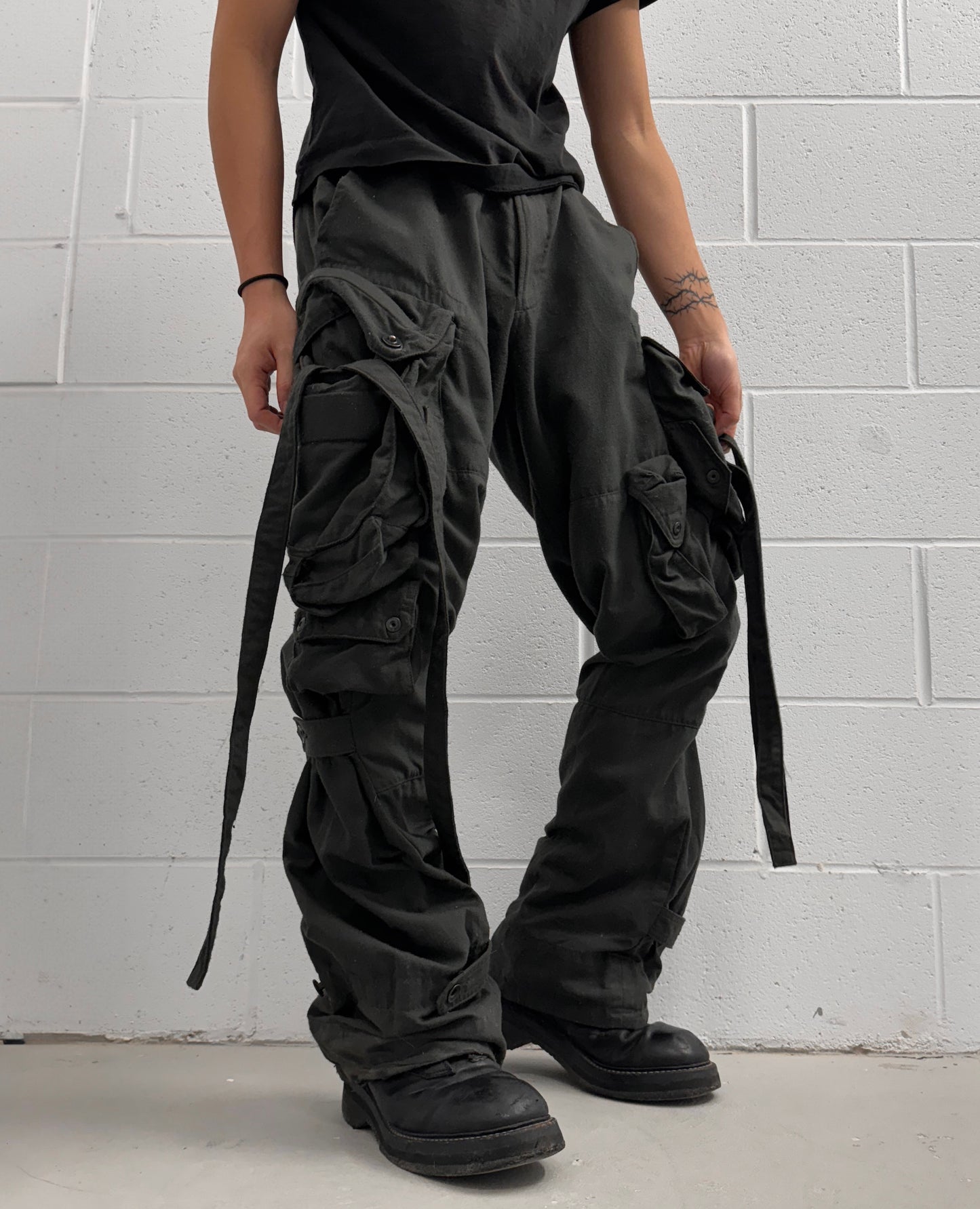 Julius_7 AW10-11 “goth_ik;” Shapeshifting Bondage Gas Mask Cargo Pants