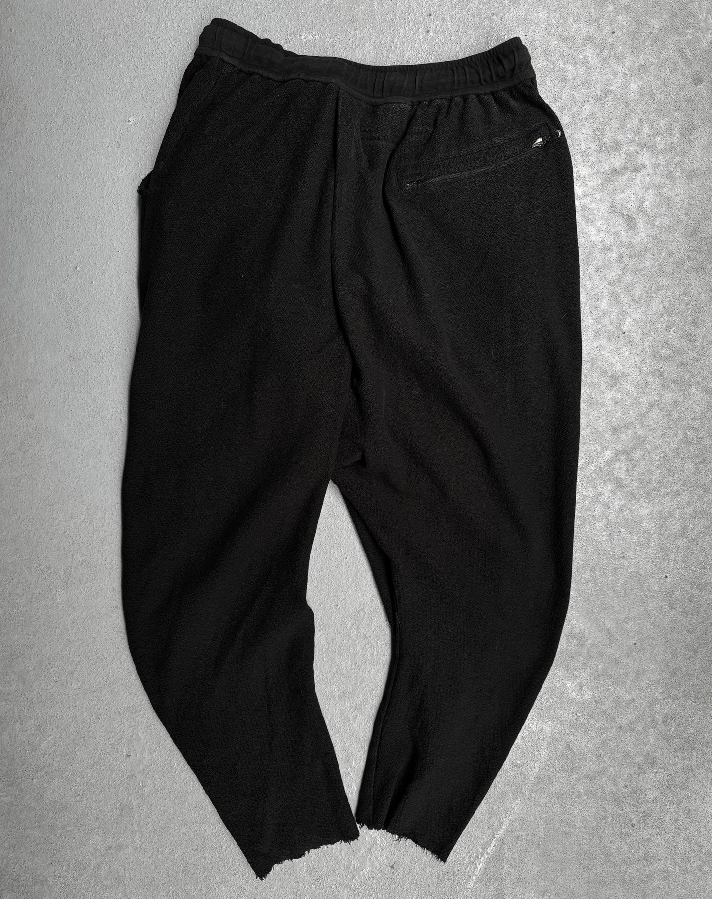 Julius_7 SS20 “Afangar;” Draped Drawstring Cropped Pants