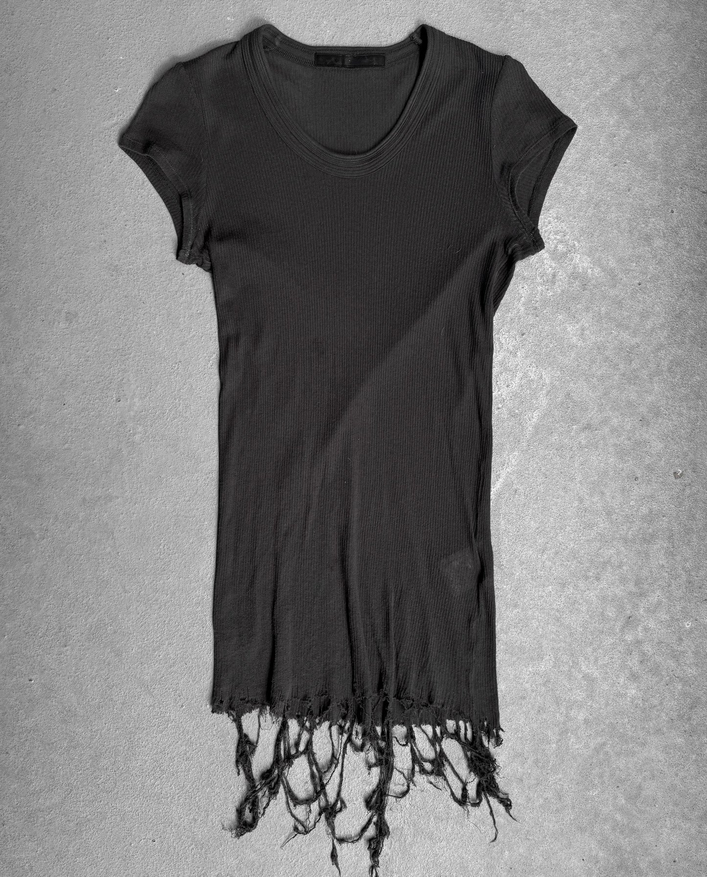 Julius_7 SS10 “neurbanvolker;” Shredded Hem T-shirt