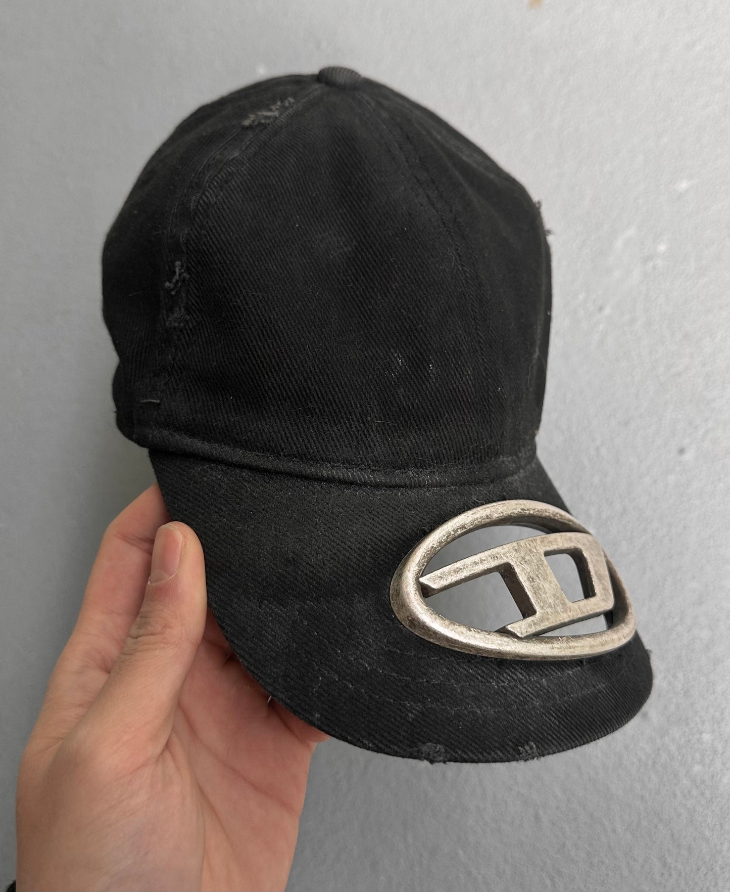 DIESEL by Glenn Martens ‘C-Beast-A1’ Distressed Mud-wash Metal Logo Plaque Cap