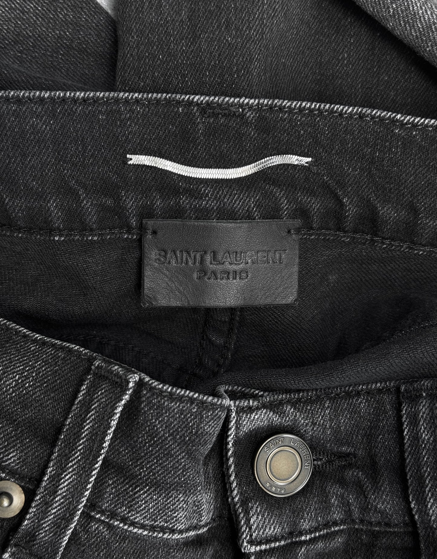 Saint Laurent Paris AW17 Washed Black ‘D02’ Claw-mark Skinny Denim