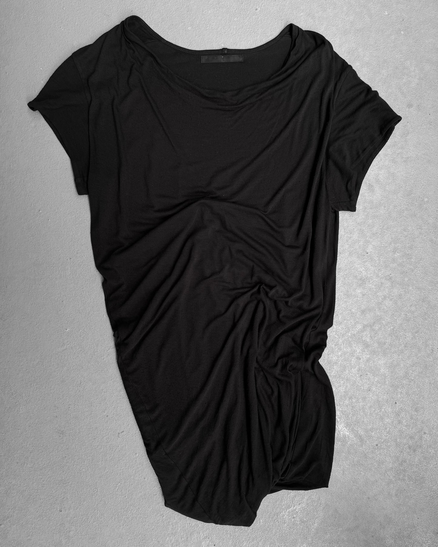Julius_7 SS10 “neurbanvolker;” Double-layered Asymmetrical T-shirt