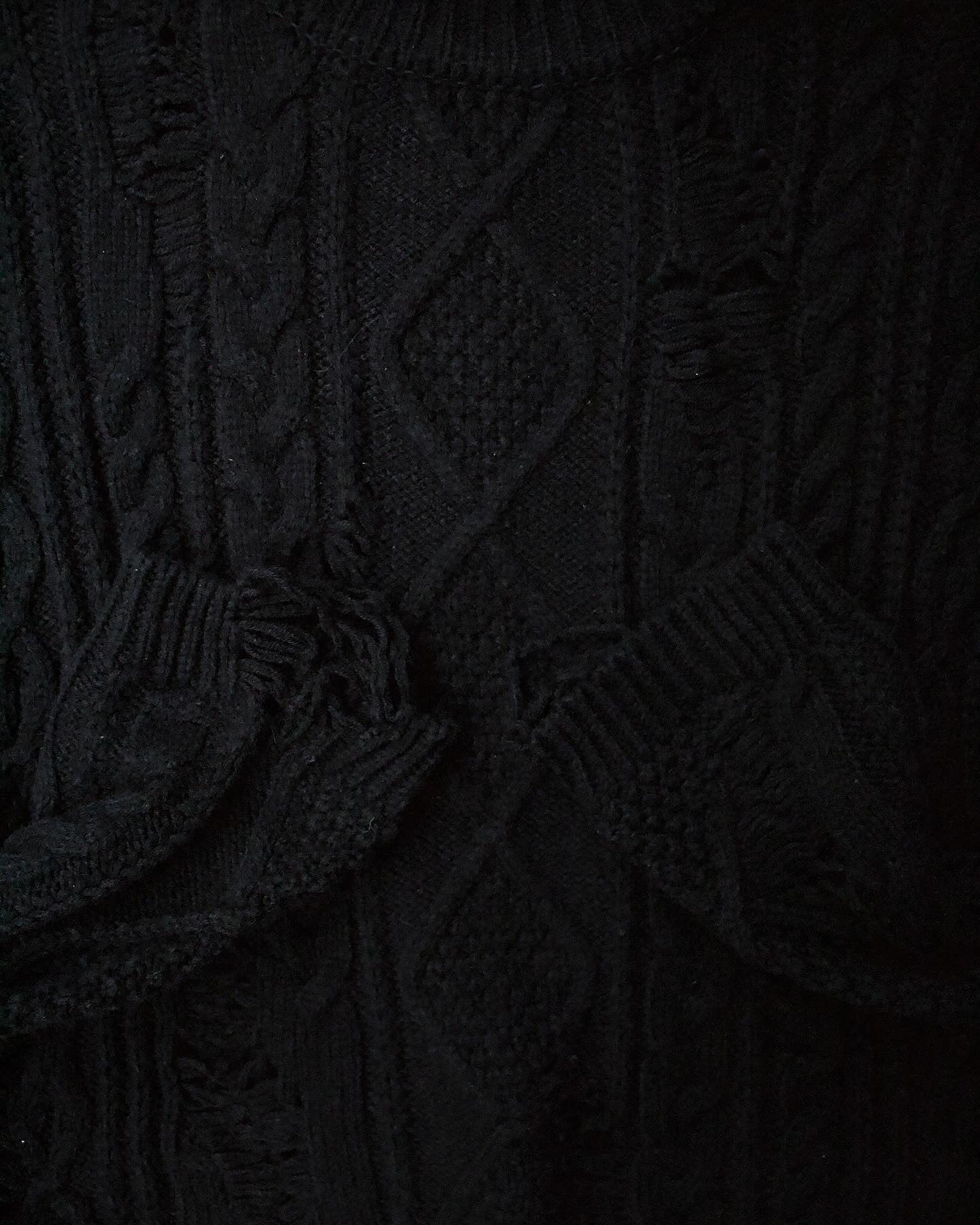 MiharaYasuhiro AW10 Distressed Cable-Knit Crop Sweater