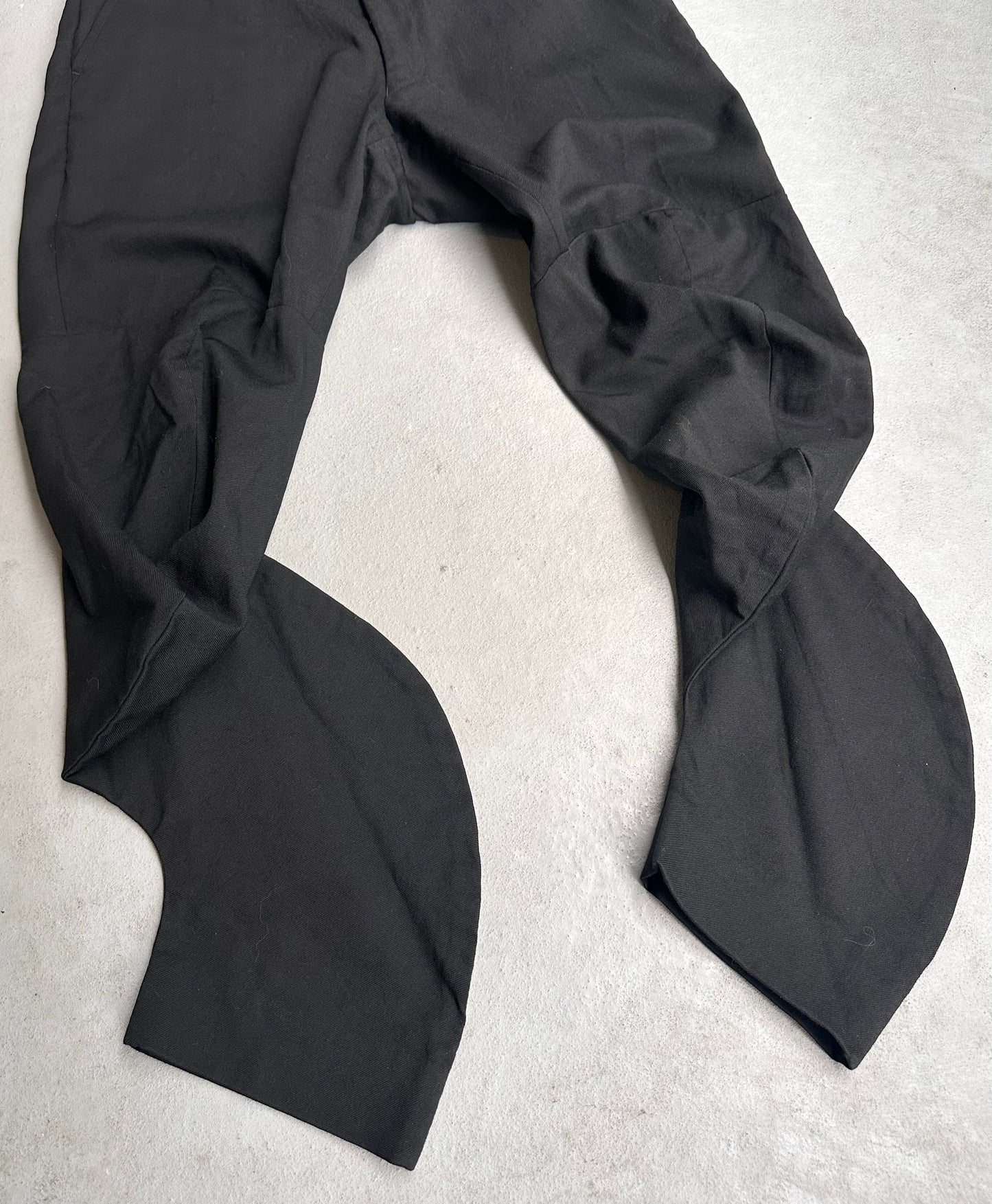 COMME des GARÇONS AW10 Black Wool Deformed Twisted Trousers