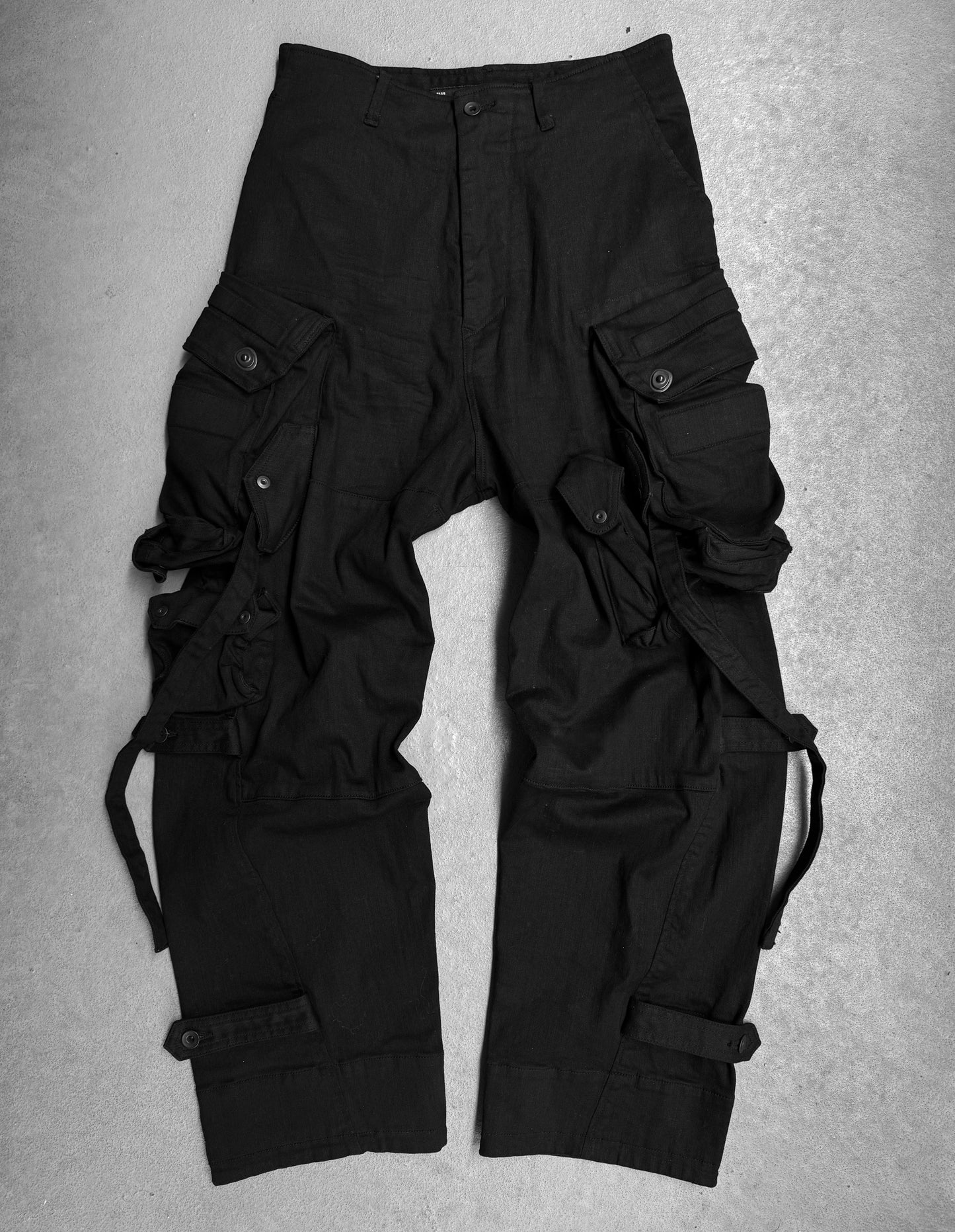 Julius_7 AW21-22 “Resilience;” 10.5 oz Stretch Denim Shapeshifting Gas-Mask Cargo Pants