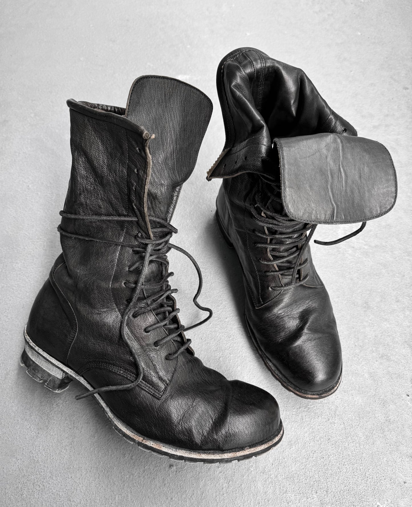 MiharaYasuhiro AW06 Distressed Leather 14-hole Lace-up Foldable Military Boots